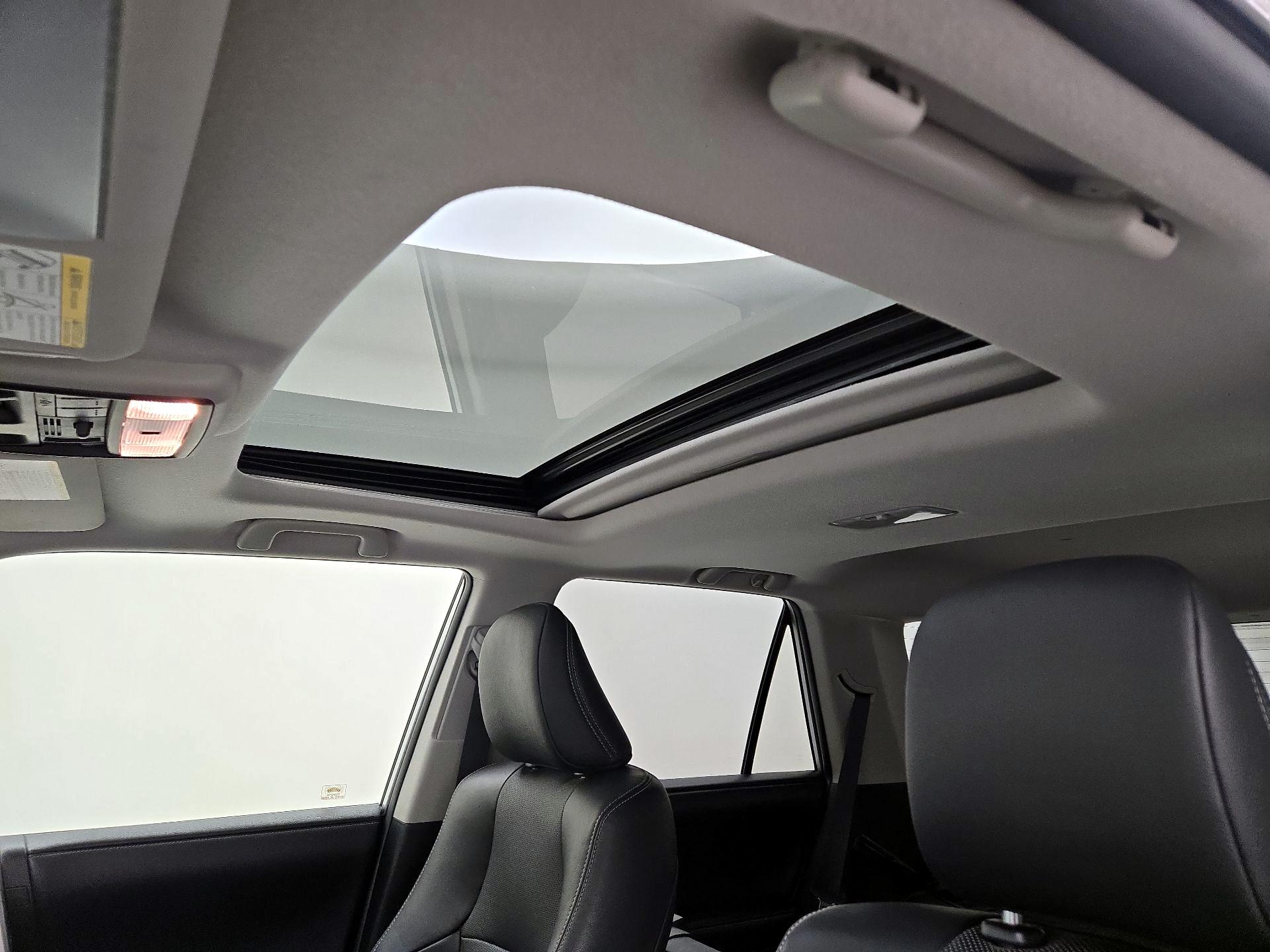 Thumbnail: 2020 Toyota 4Runner - 20