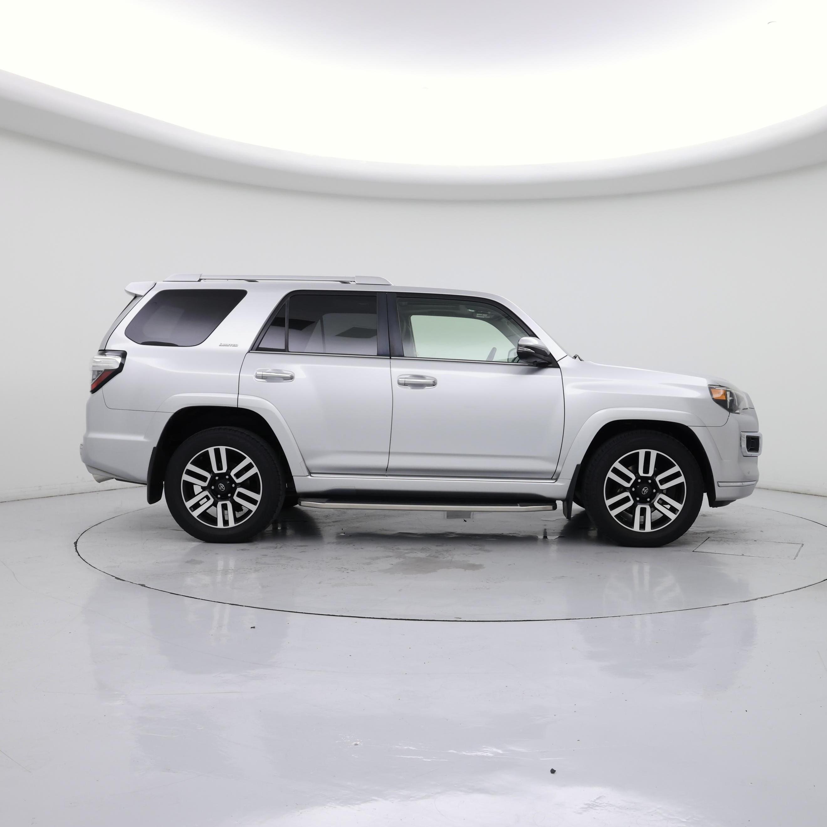 Thumbnail: 2020 Toyota 4Runner - 7