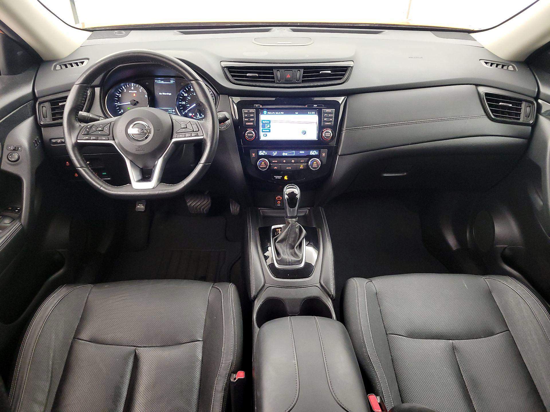 Thumbnail: 2017 Nissan Rogue - 9