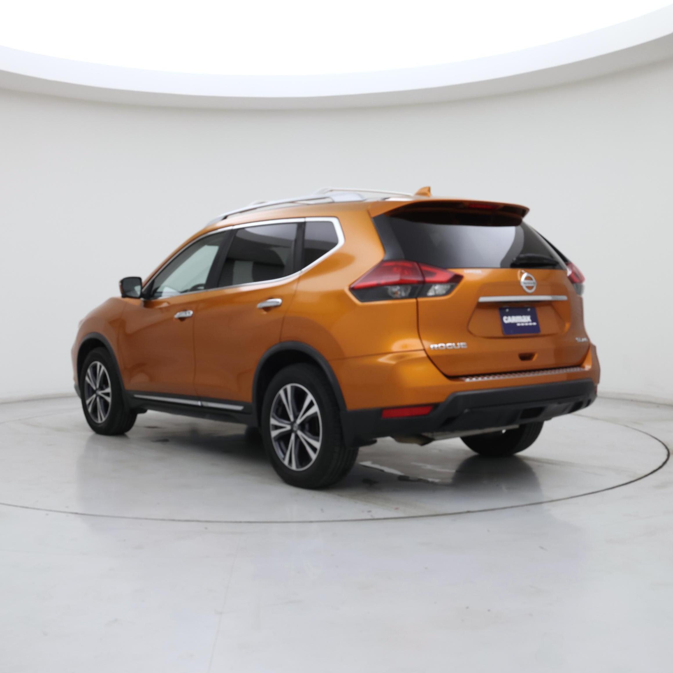 Thumbnail: 2017 Nissan Rogue - 2