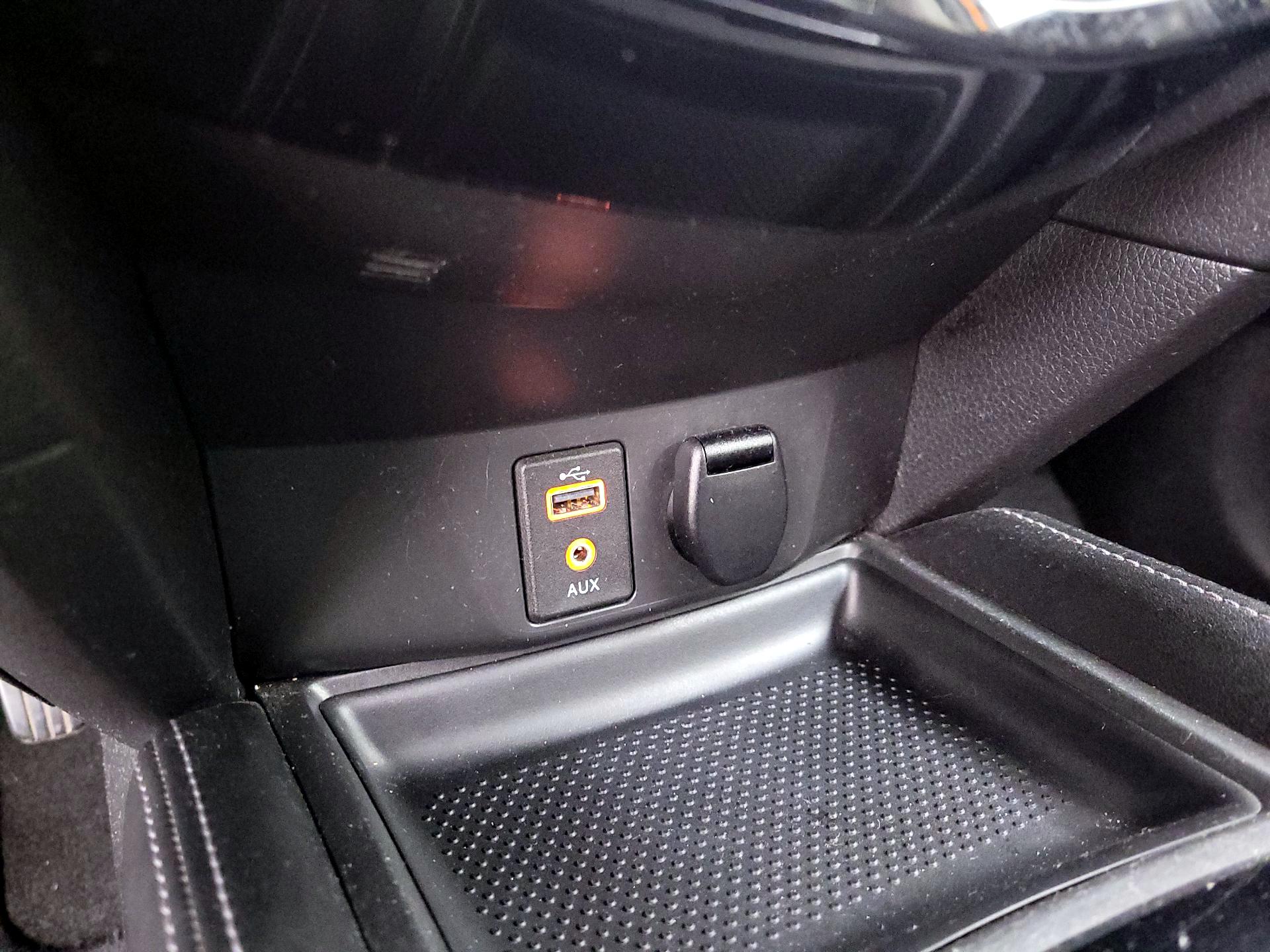 Thumbnail: 2017 Nissan Rogue - 19