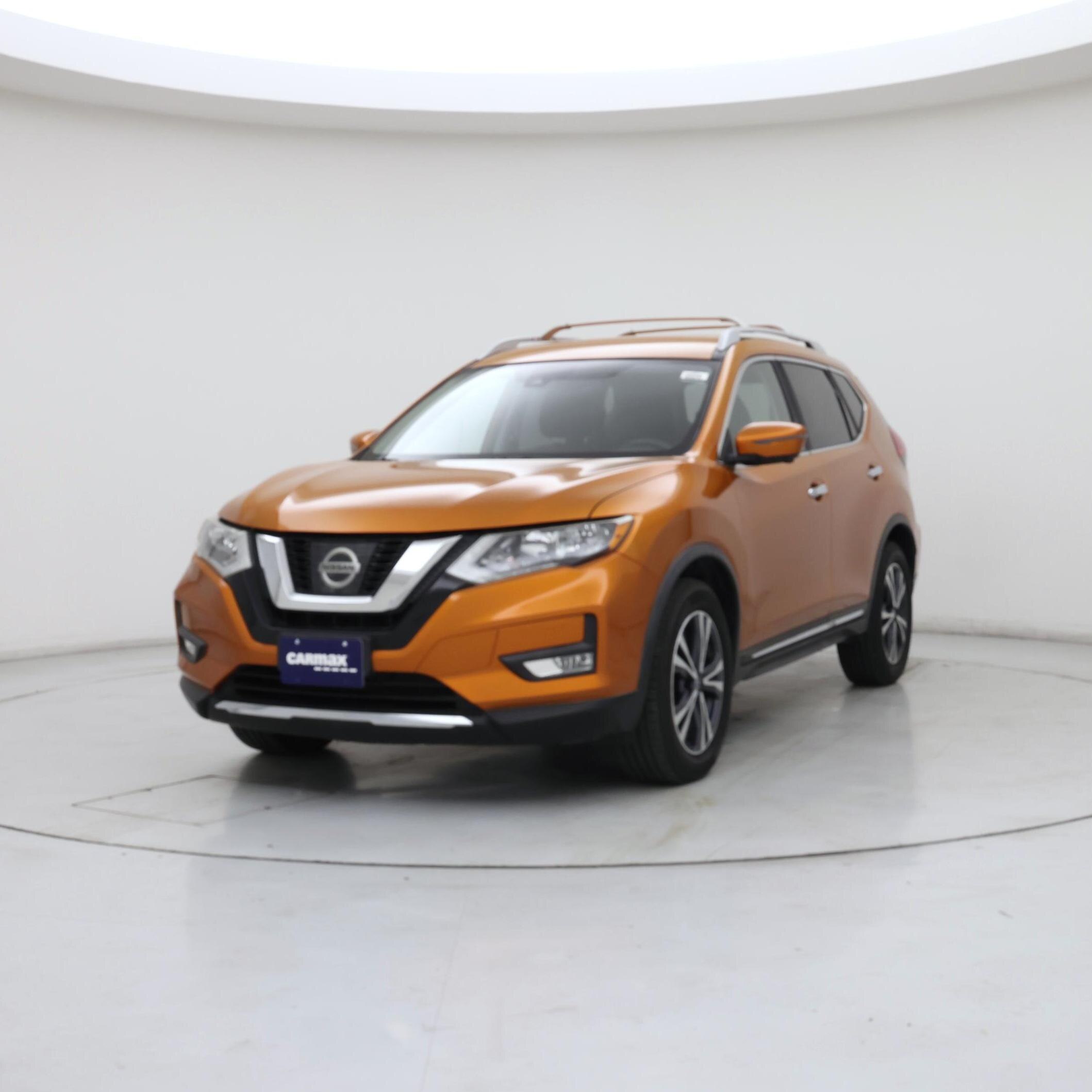 Thumbnail: 2017 Nissan Rogue - 4