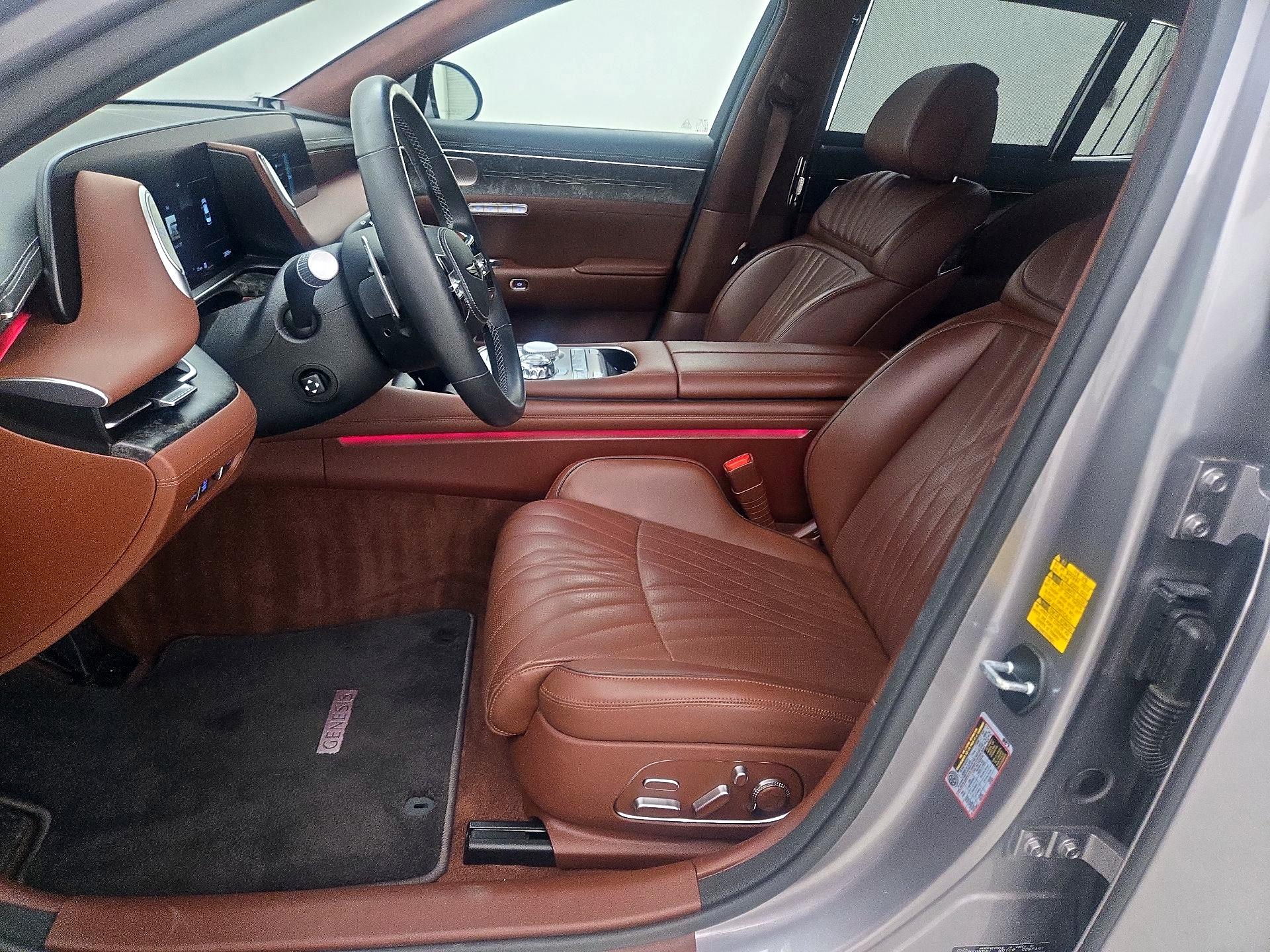 Thumbnail: 2023 Genesis G90 - 11