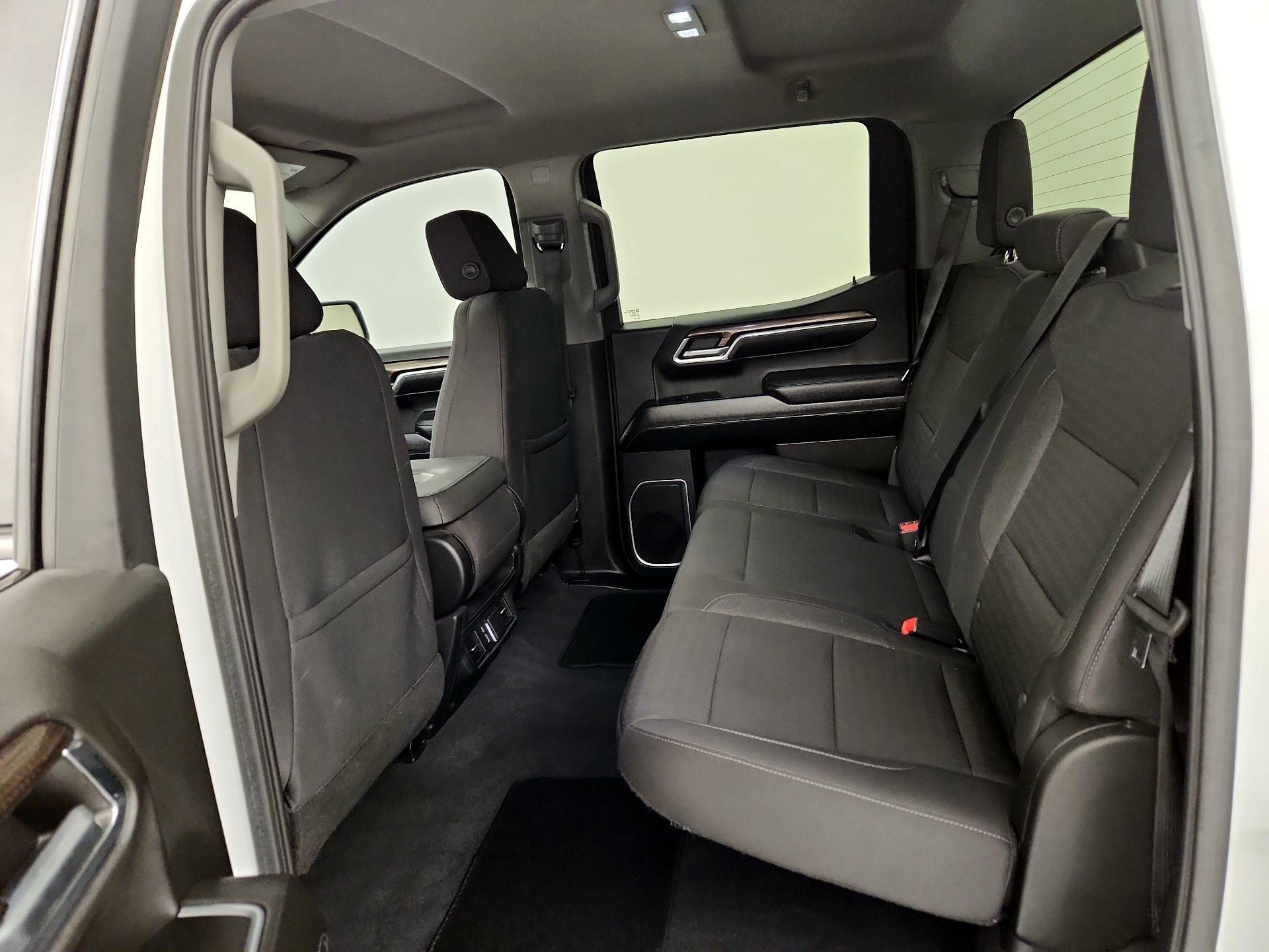 Thumbnail: 2022 Chevrolet Silverado 1500 - 19