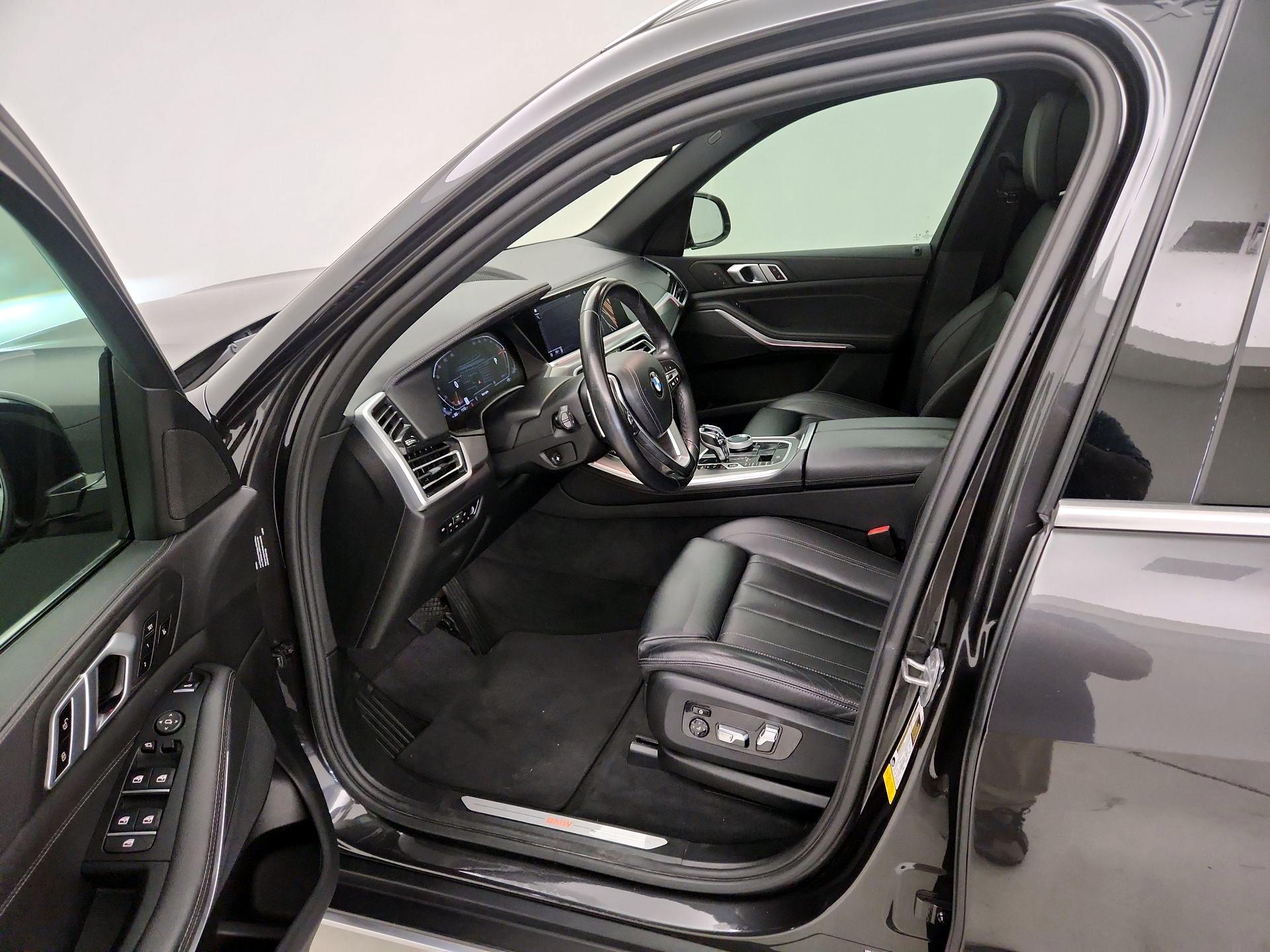 Thumbnail: 2021 BMW X5 - 11