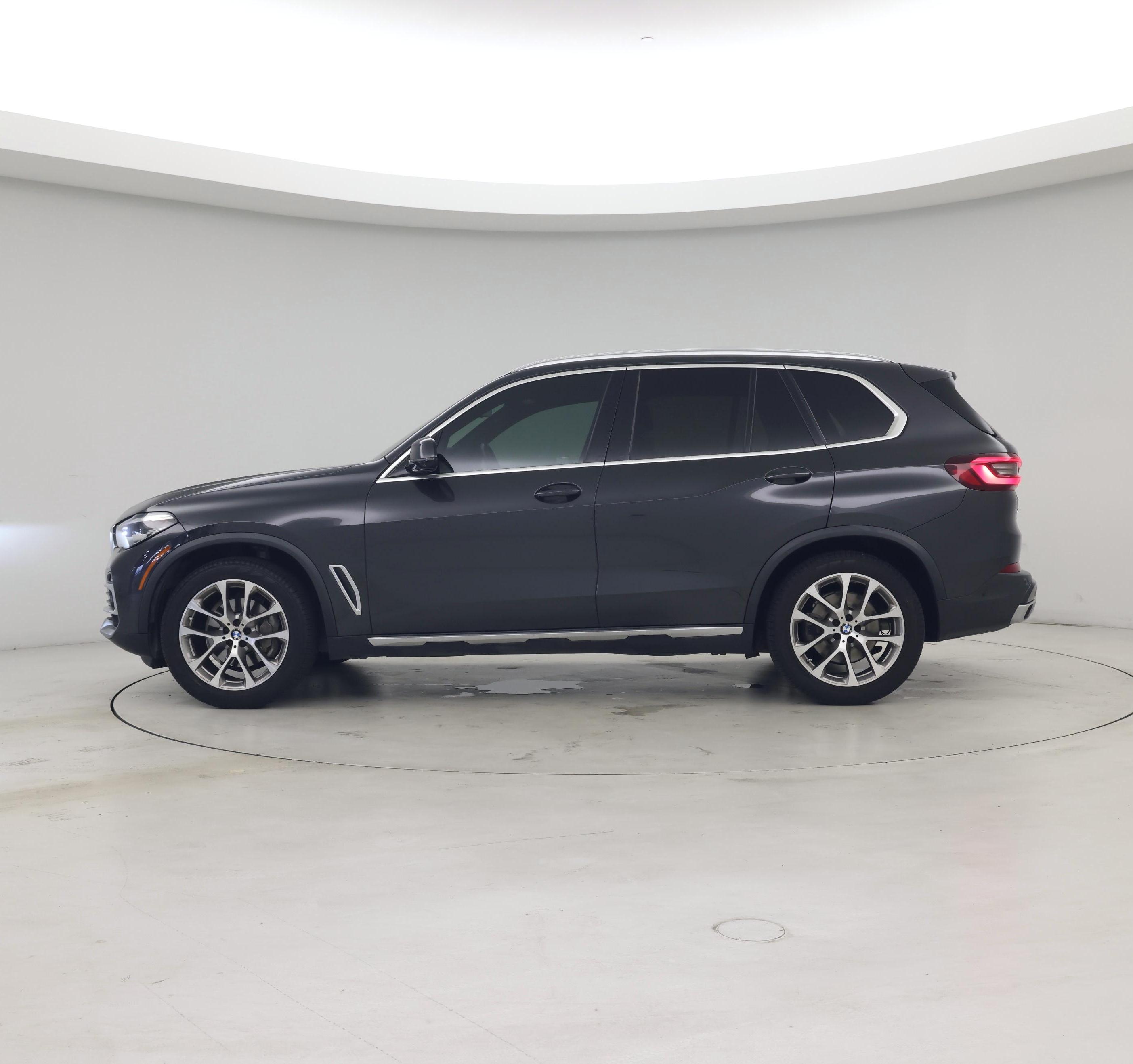 Thumbnail: 2021 BMW X5 - 3