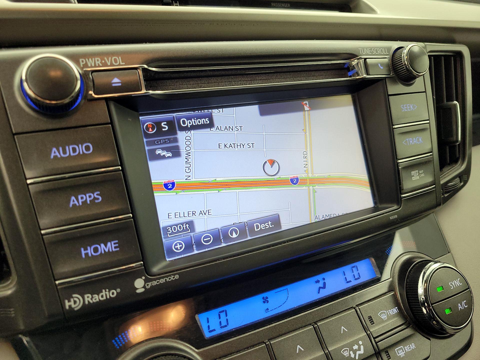 Thumbnail: 2015 Toyota RAV4 - 12