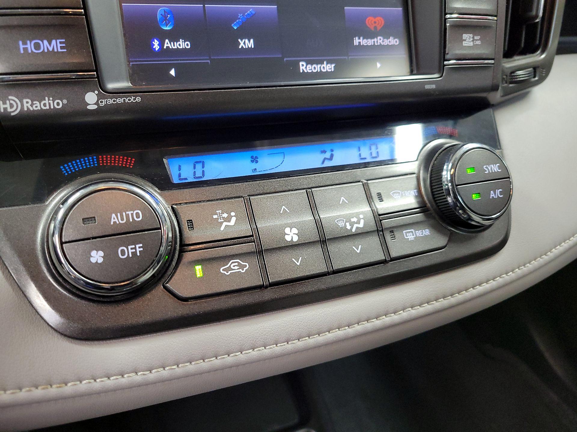 Thumbnail: 2015 Toyota RAV4 - 15