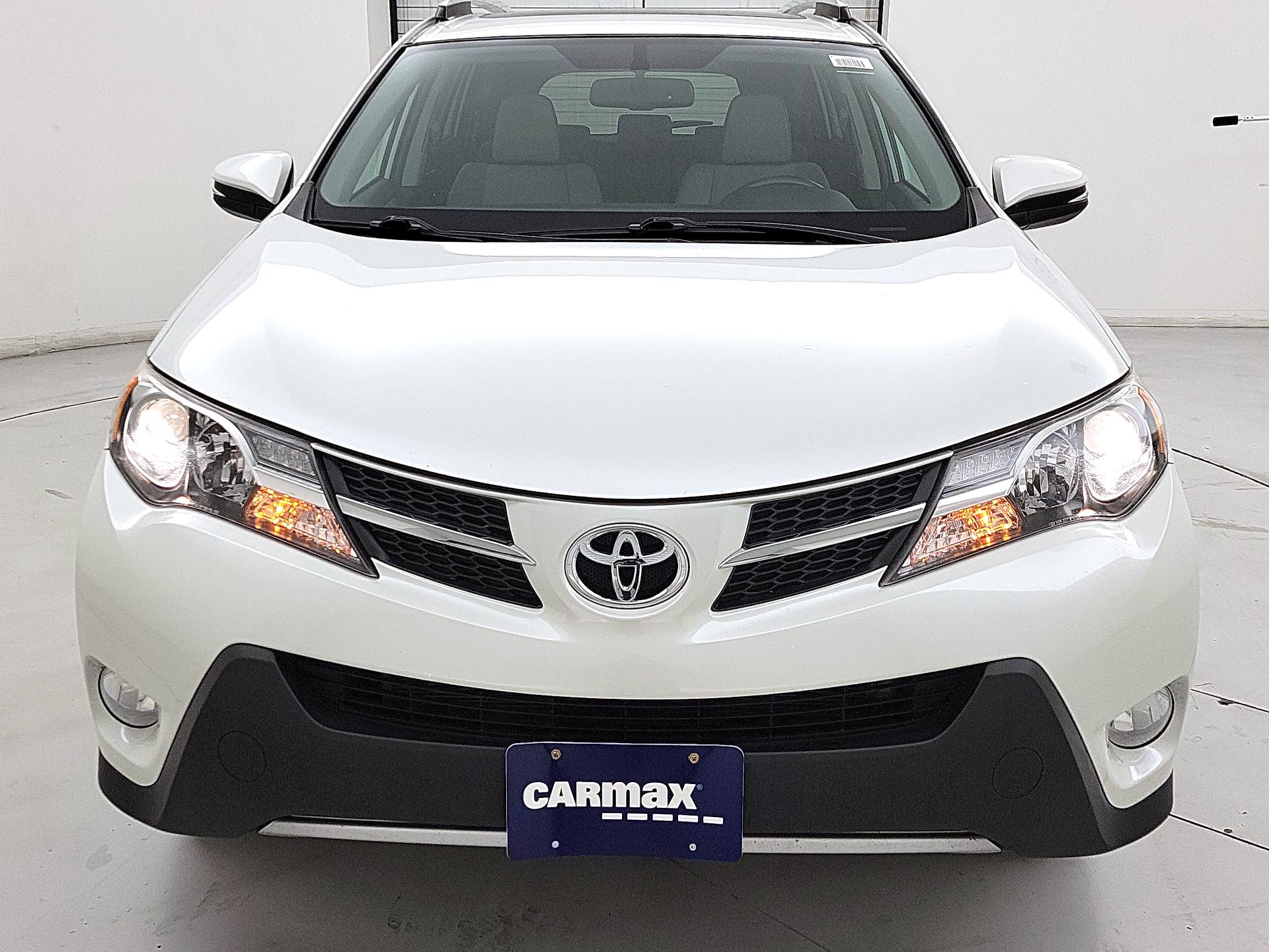 Thumbnail: 2015 Toyota RAV4 - 2