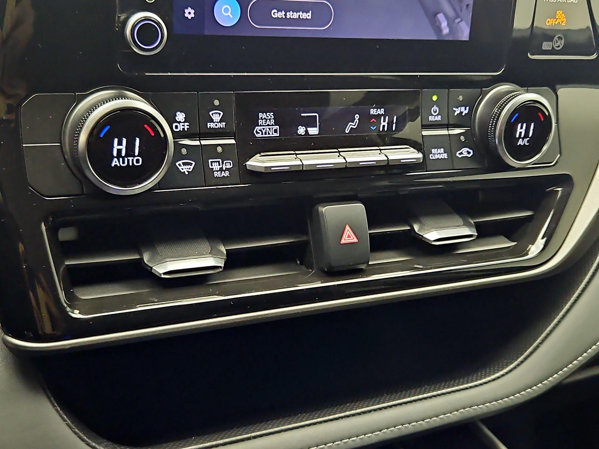 Thumbnail: 2025 Toyota Highlander - 16