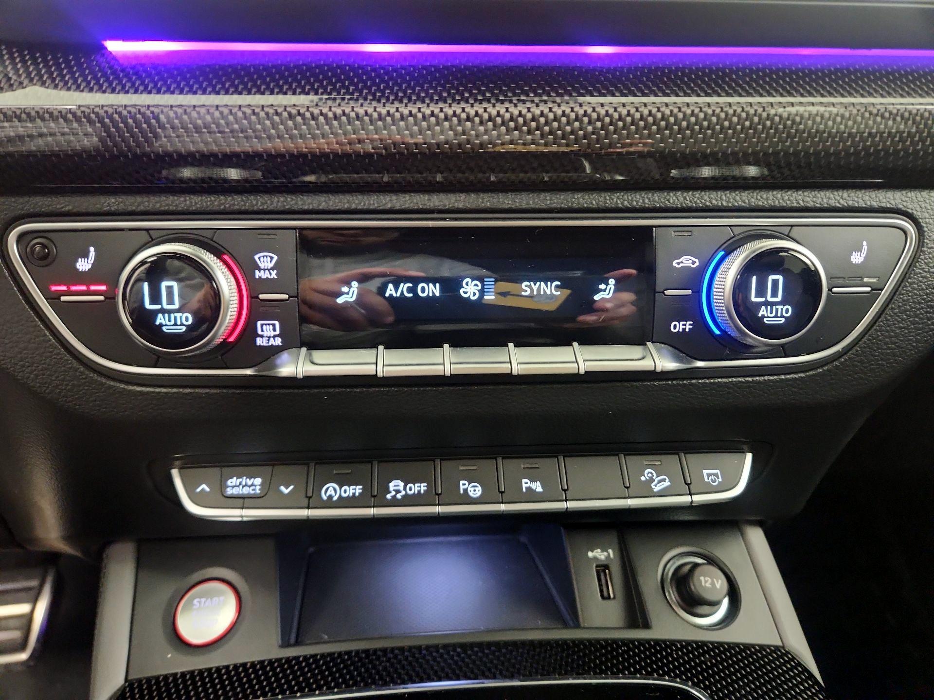 Thumbnail: 2022 Audi SQ5 - 14