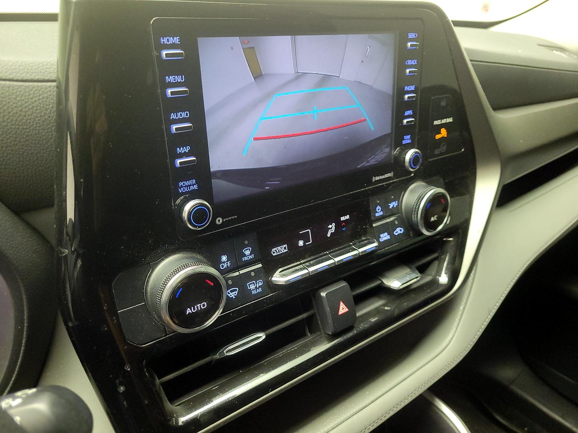 Thumbnail: 2021 Toyota Highlander - 11