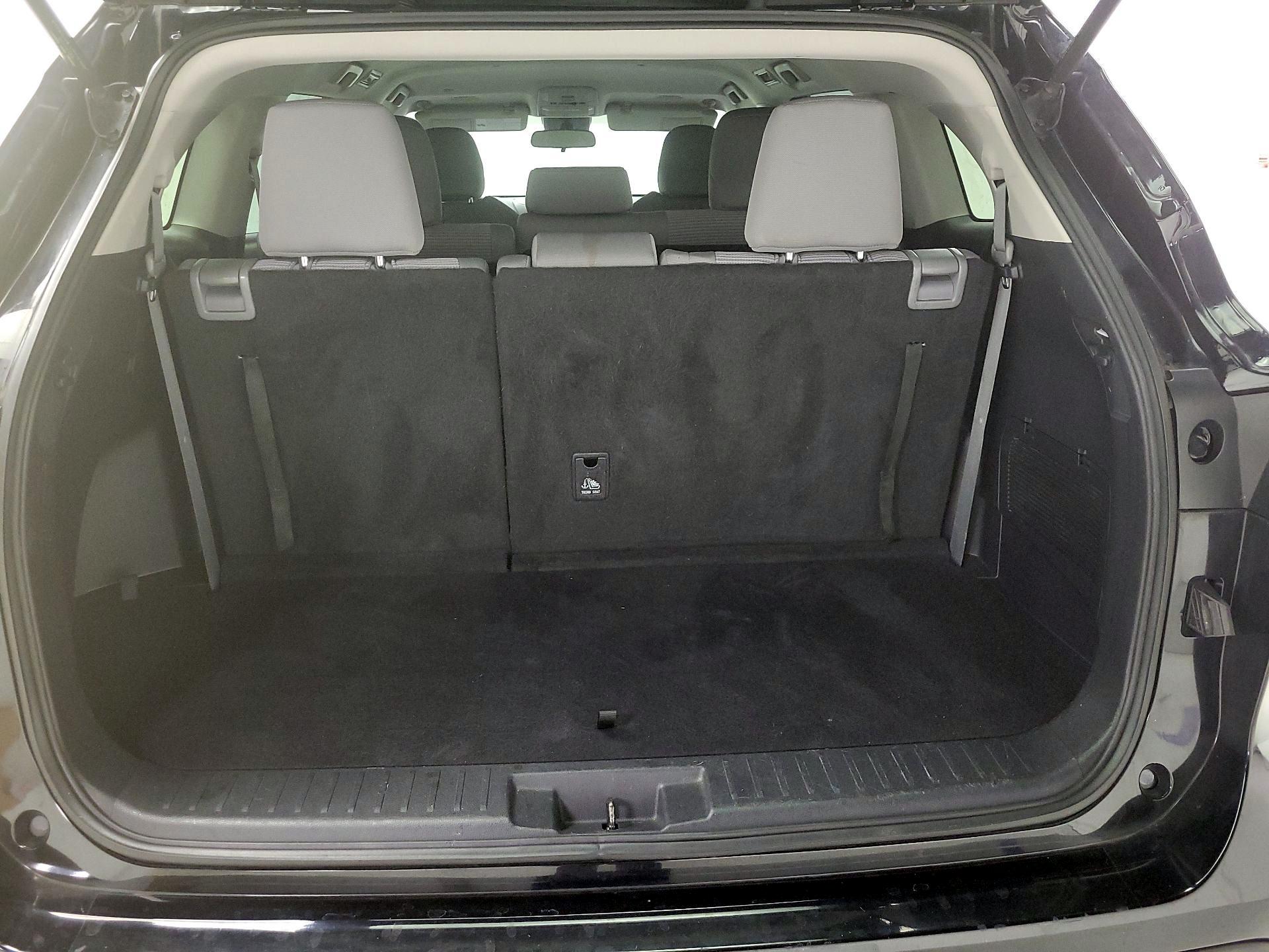 Thumbnail: 2021 Toyota Highlander - 18