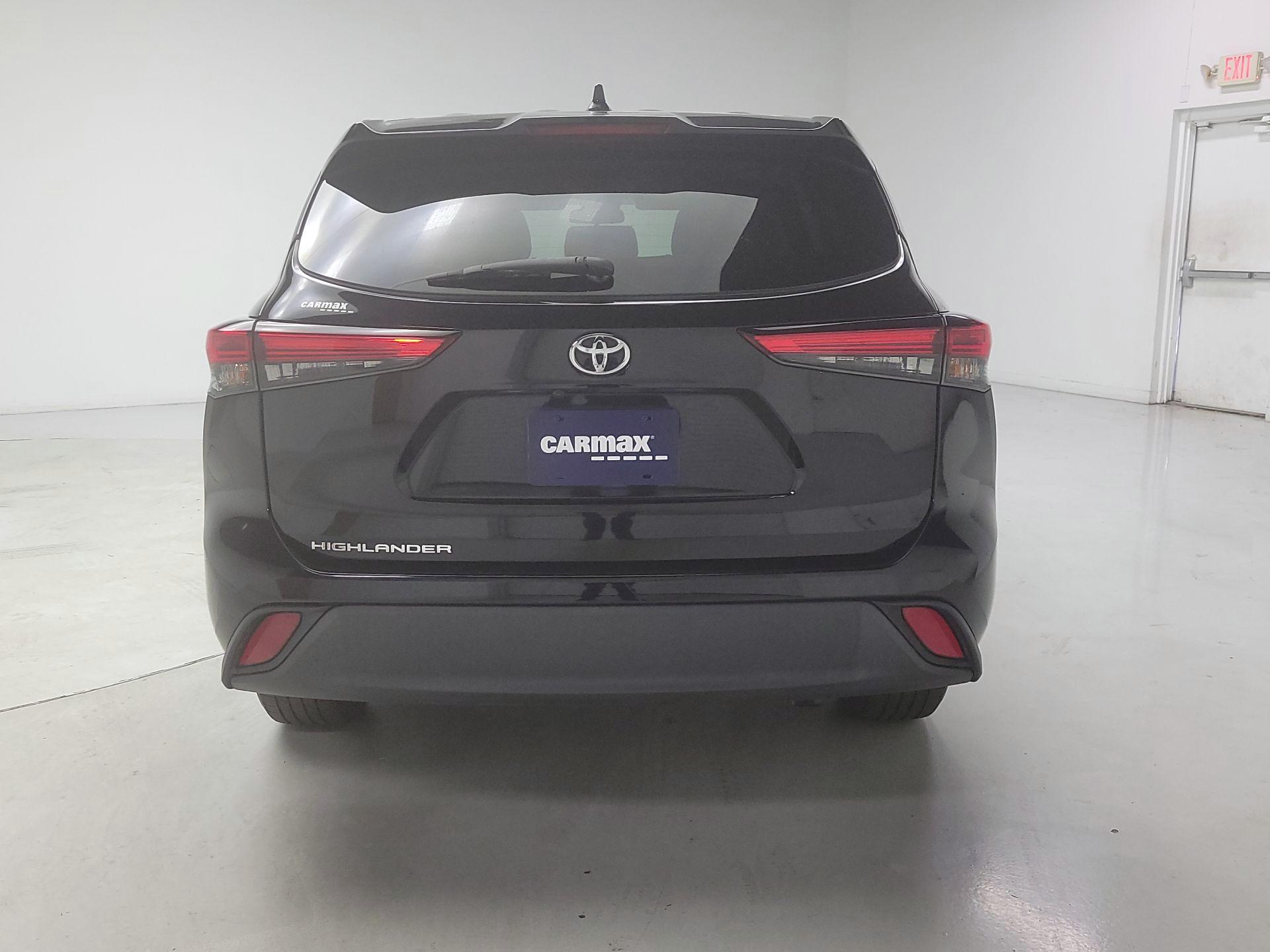 Thumbnail: 2021 Toyota Highlander - 6