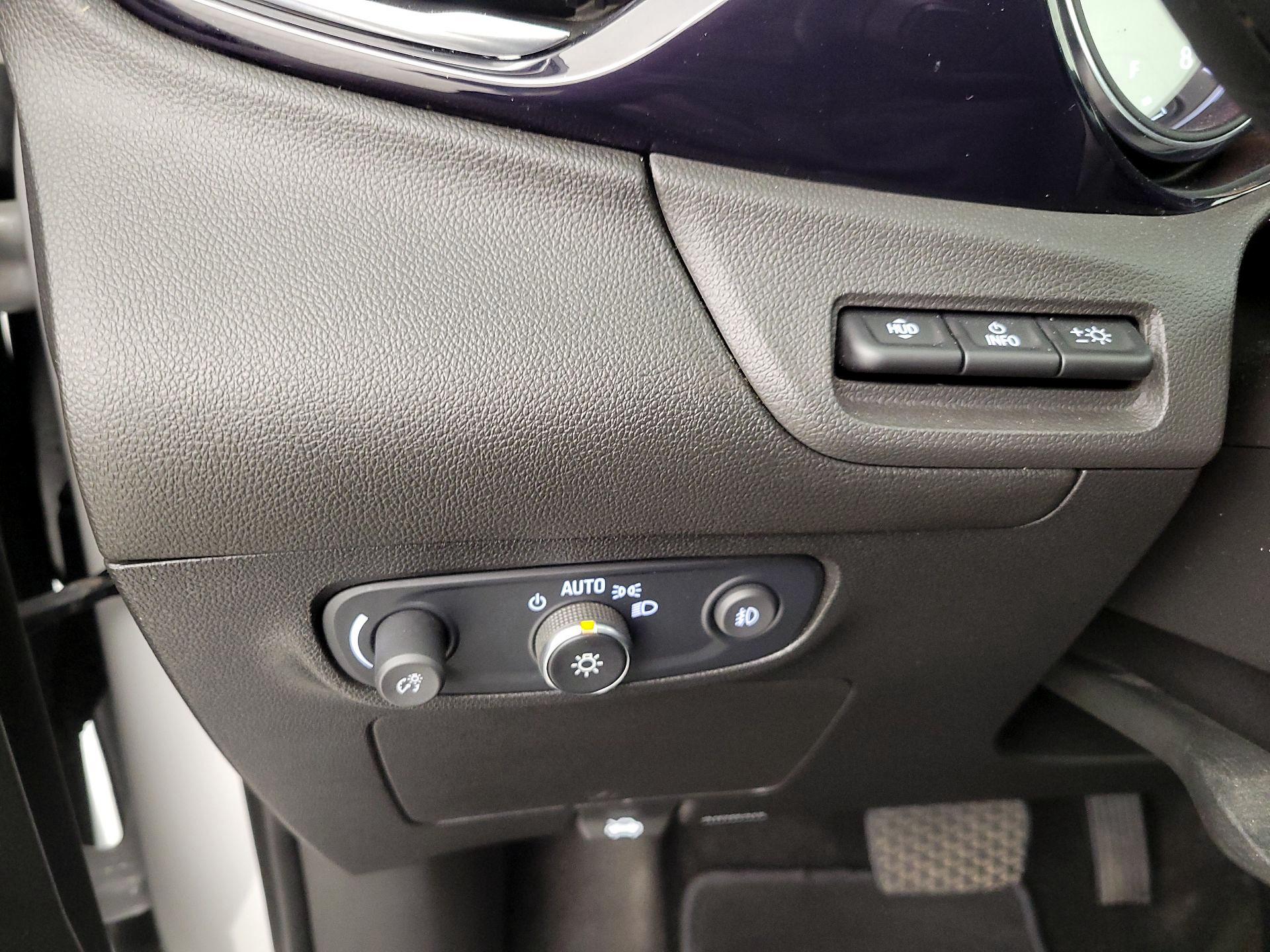 Thumbnail: 2020 Buick Encore GX - 13