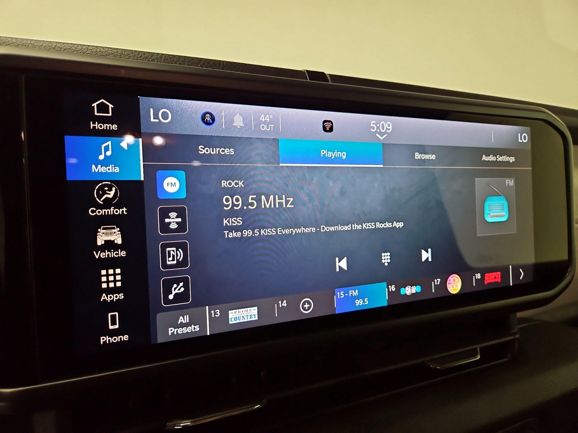 Thumbnail: 2024 Jeep Wrangler - 15