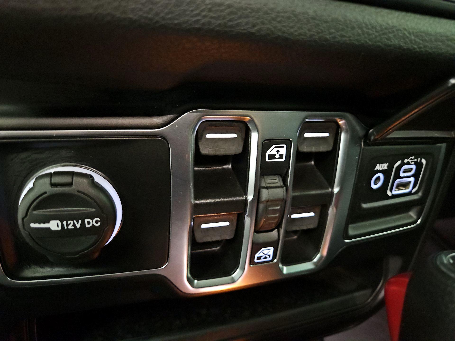 Thumbnail: 2024 Jeep Wrangler - 18