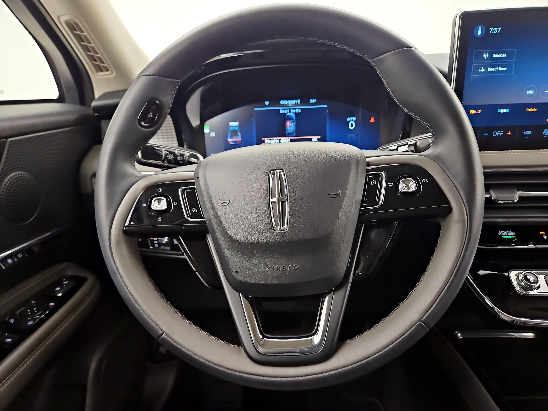 Thumbnail: 2023 Lincoln Corsair - 10