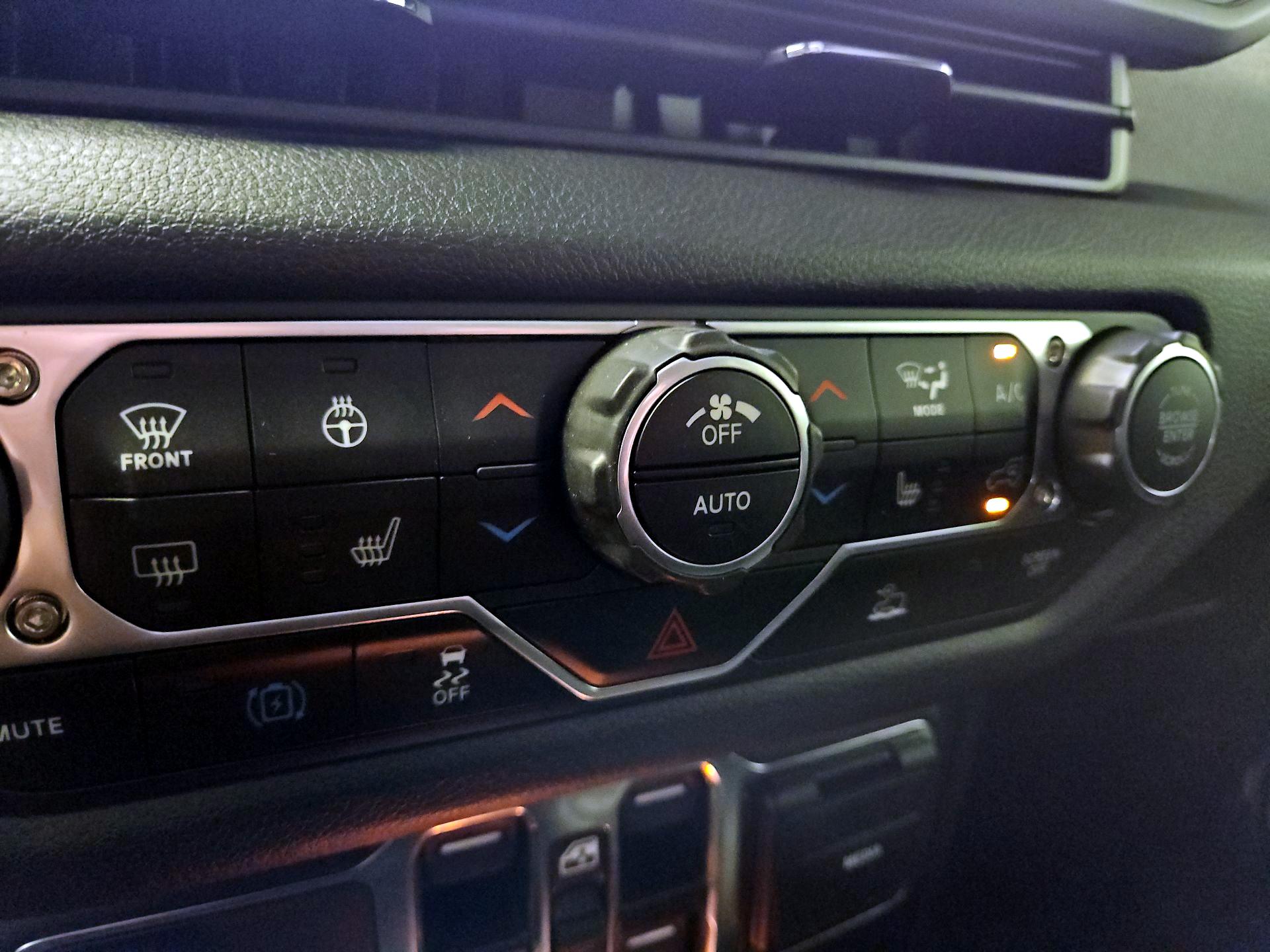 Thumbnail: 2024 Jeep Wrangler - 16