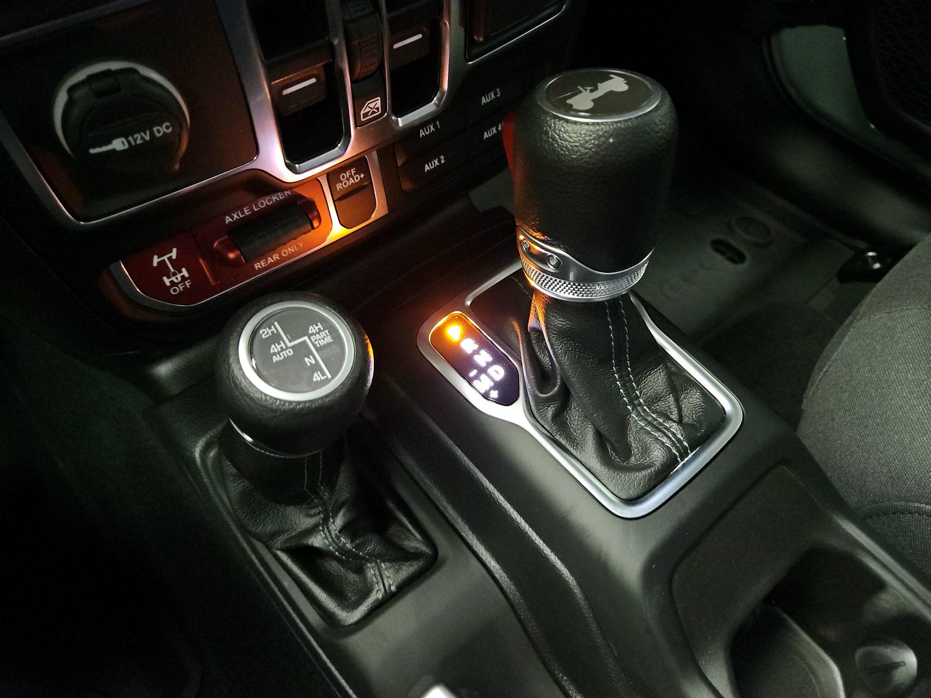 Thumbnail: 2024 Jeep Wrangler - 17