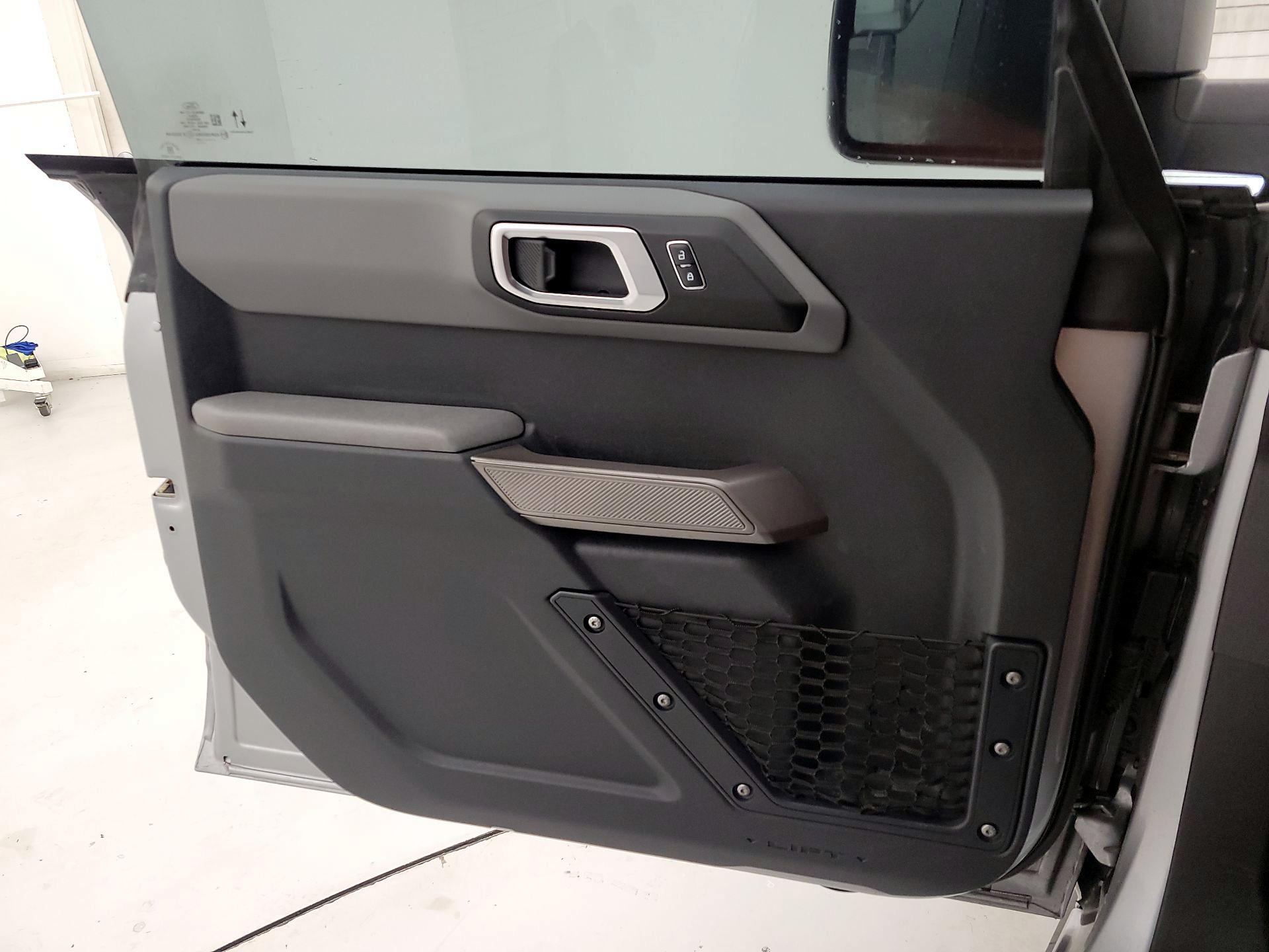 Thumbnail: 2022 Ford Bronco - 12