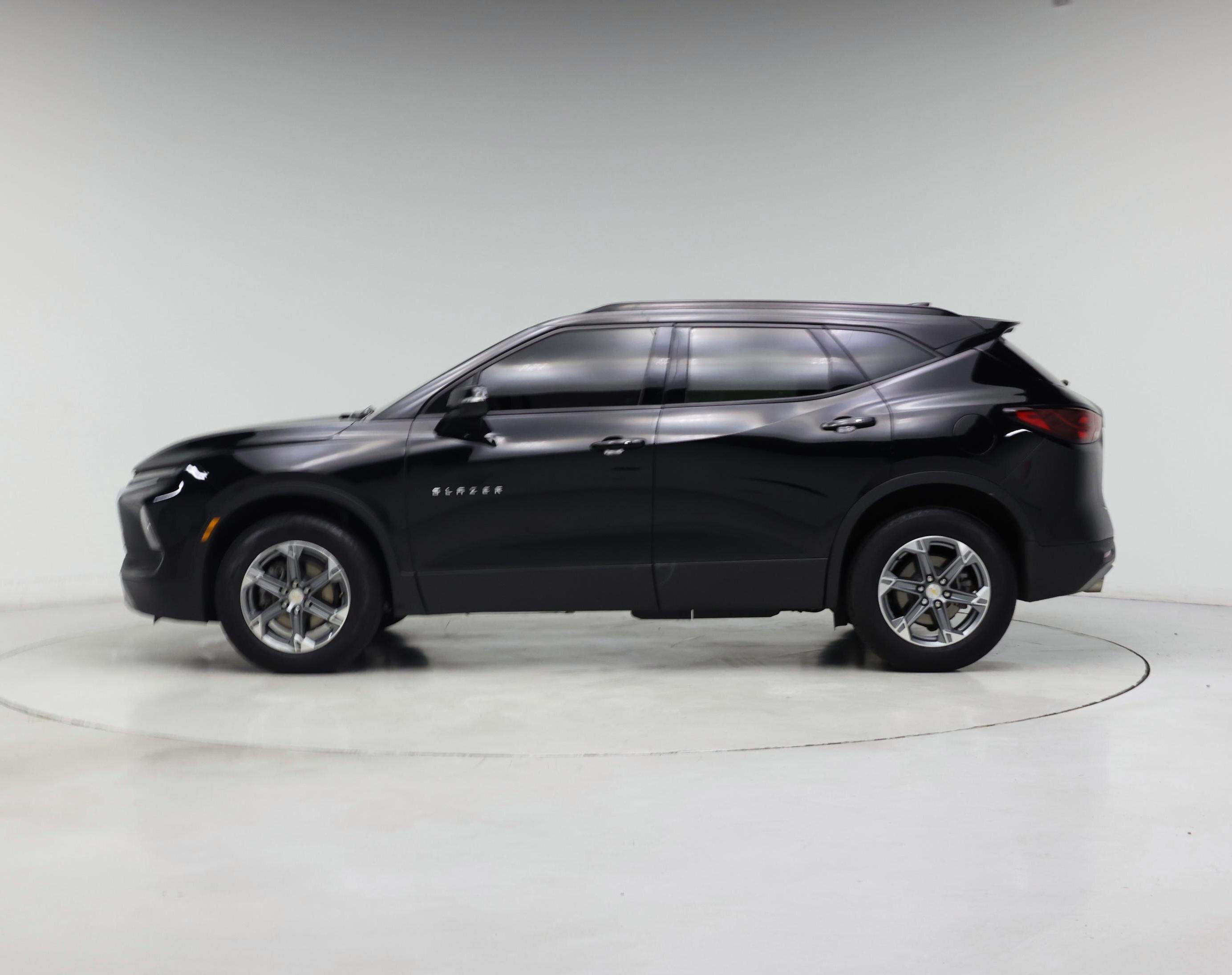 Thumbnail: 2024 Chevrolet Blazer - 3