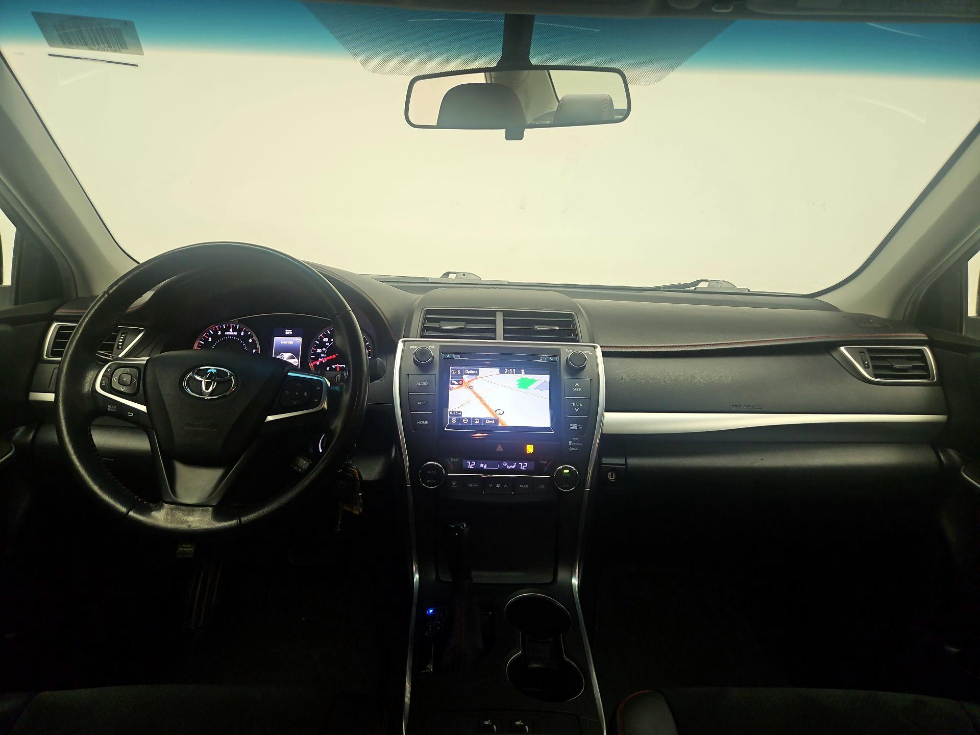 Thumbnail: 2015 Toyota Camry - 9