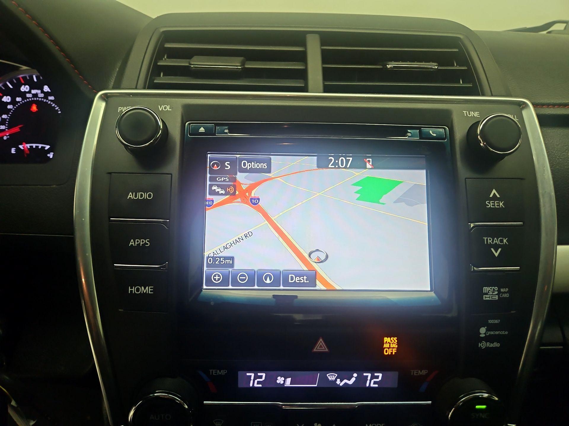 Thumbnail: 2015 Toyota Camry - 14