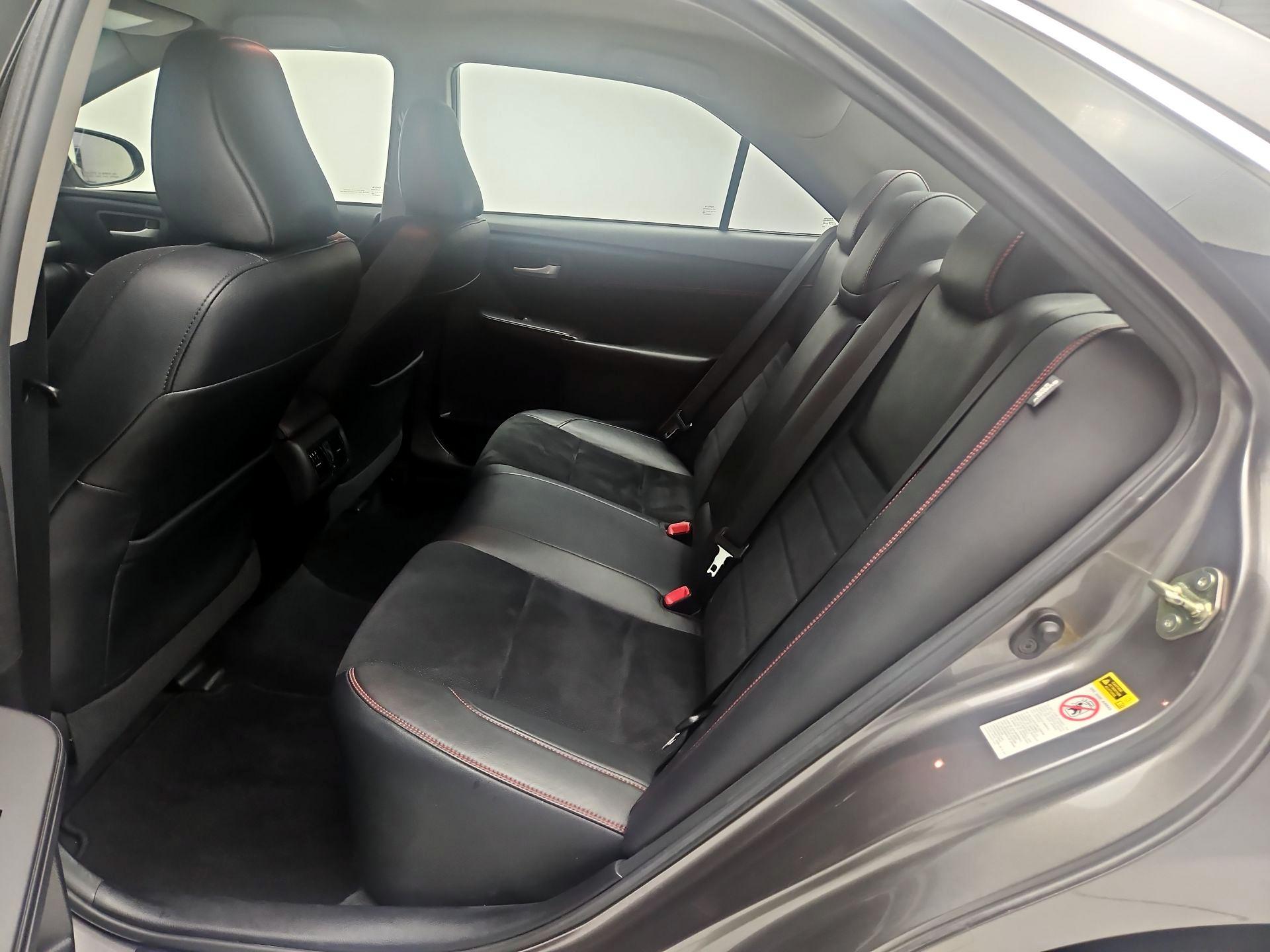 Thumbnail: 2015 Toyota Camry - 20