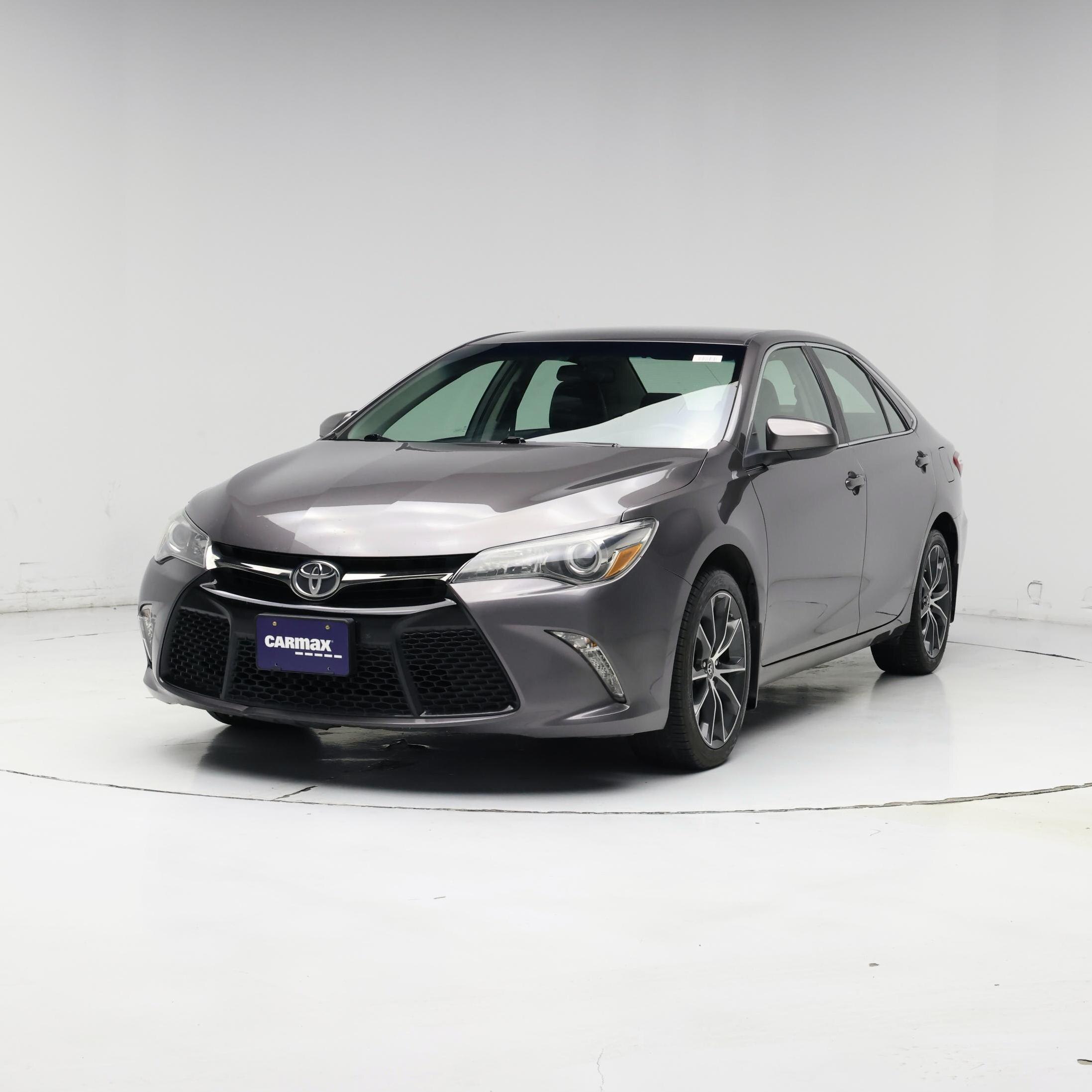 Thumbnail: 2015 Toyota Camry - 4