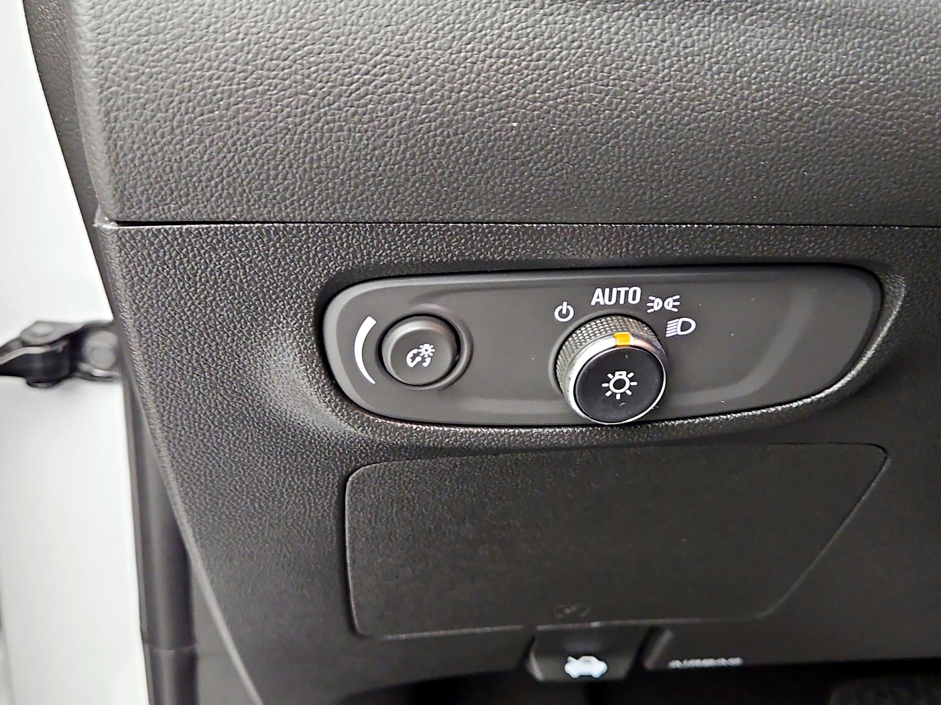 Thumbnail: 2025 Buick Encore GX - 13