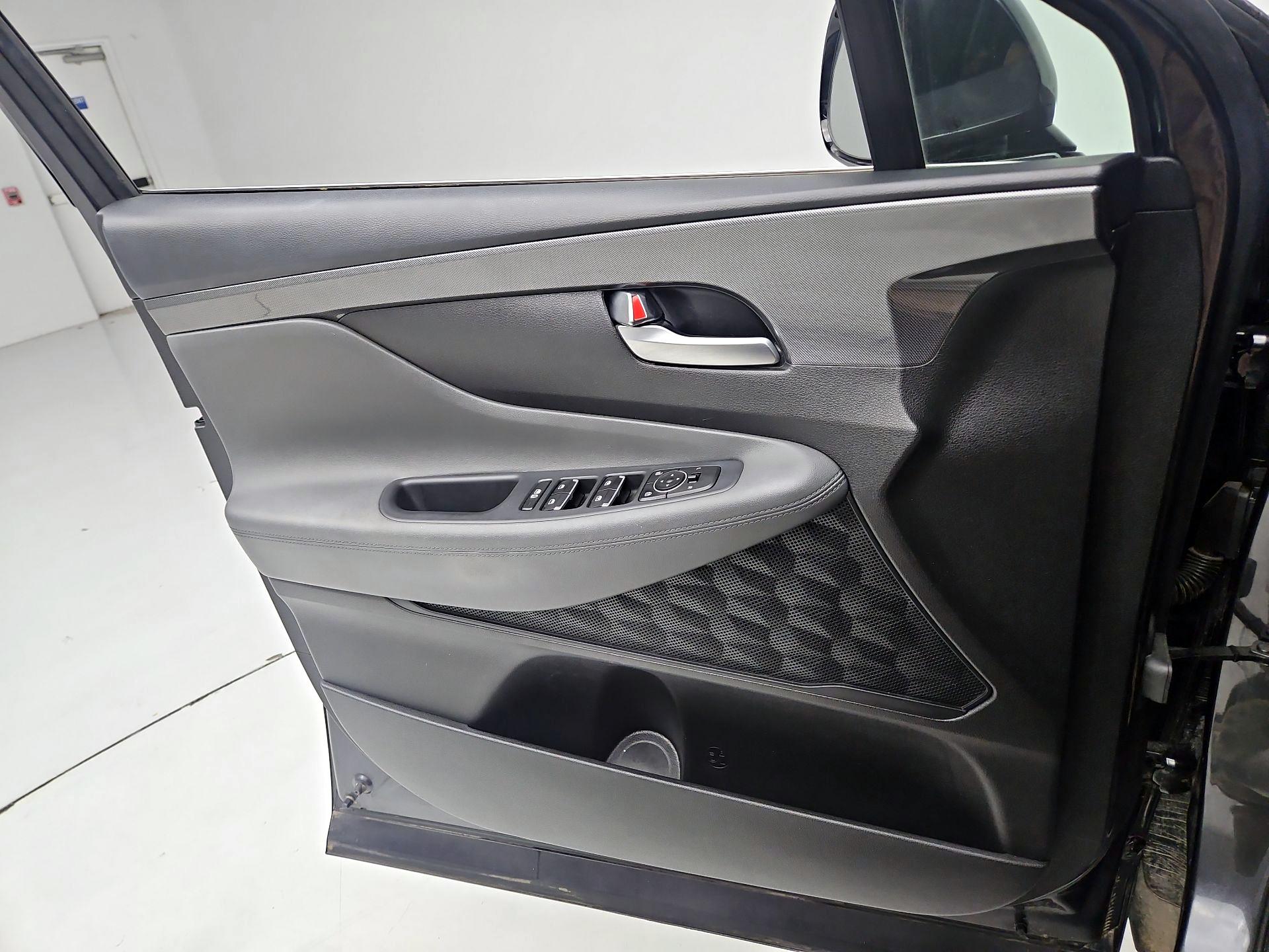 Thumbnail: 2022 Hyundai Santa Fe - 12