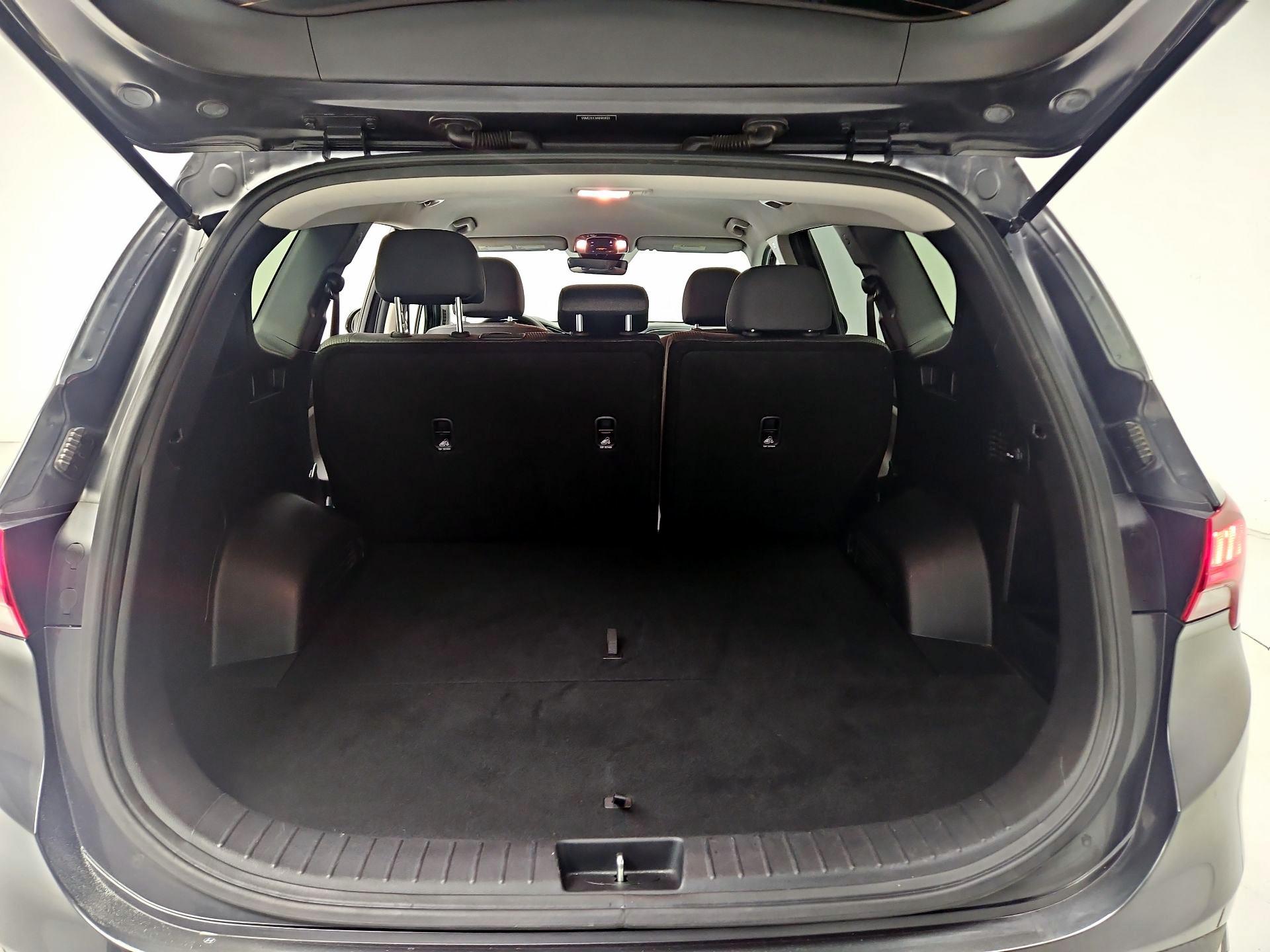 Thumbnail: 2022 Hyundai Santa Fe - 20