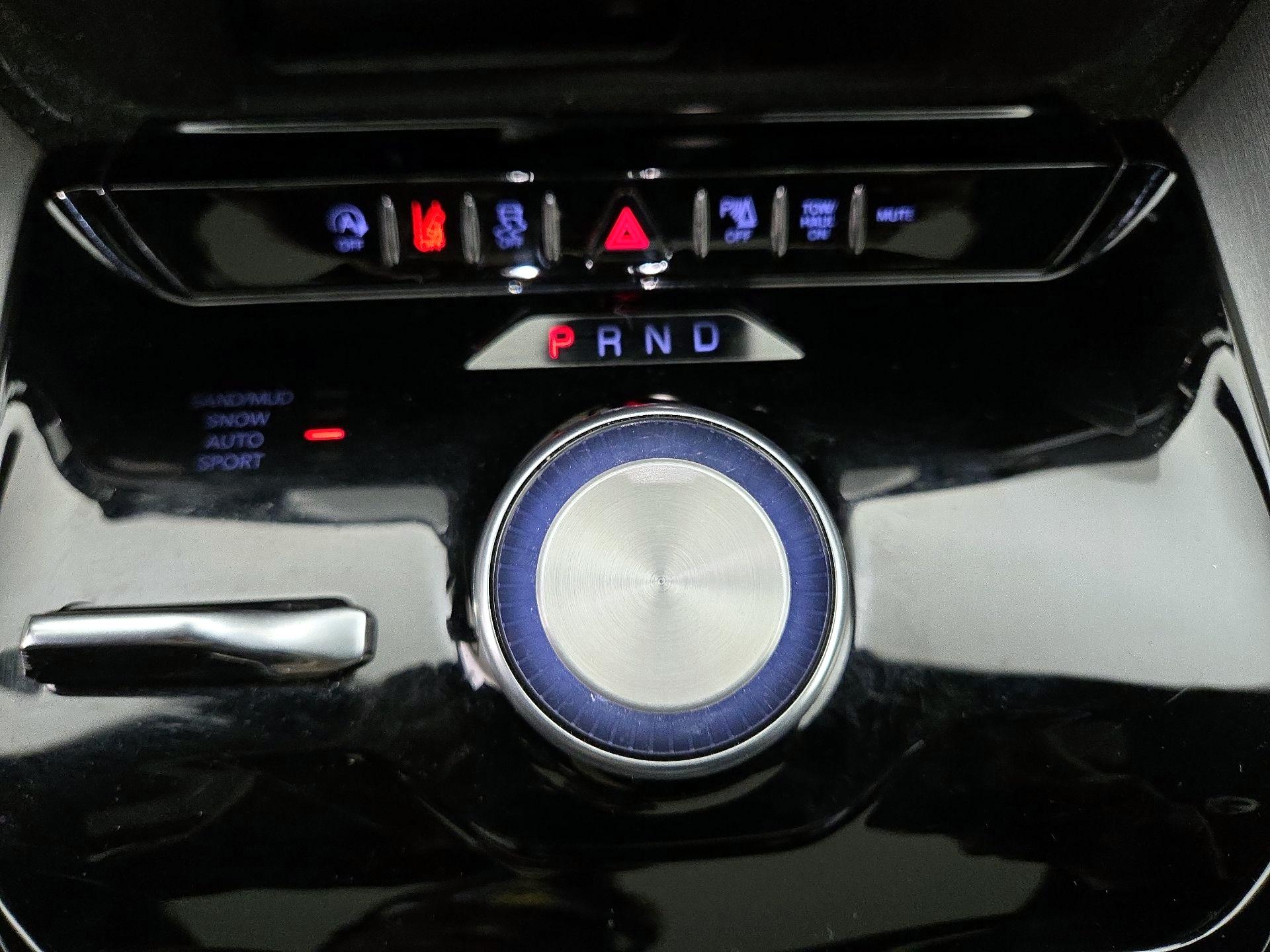 Thumbnail: 2024 Jeep Wagoneer - 18