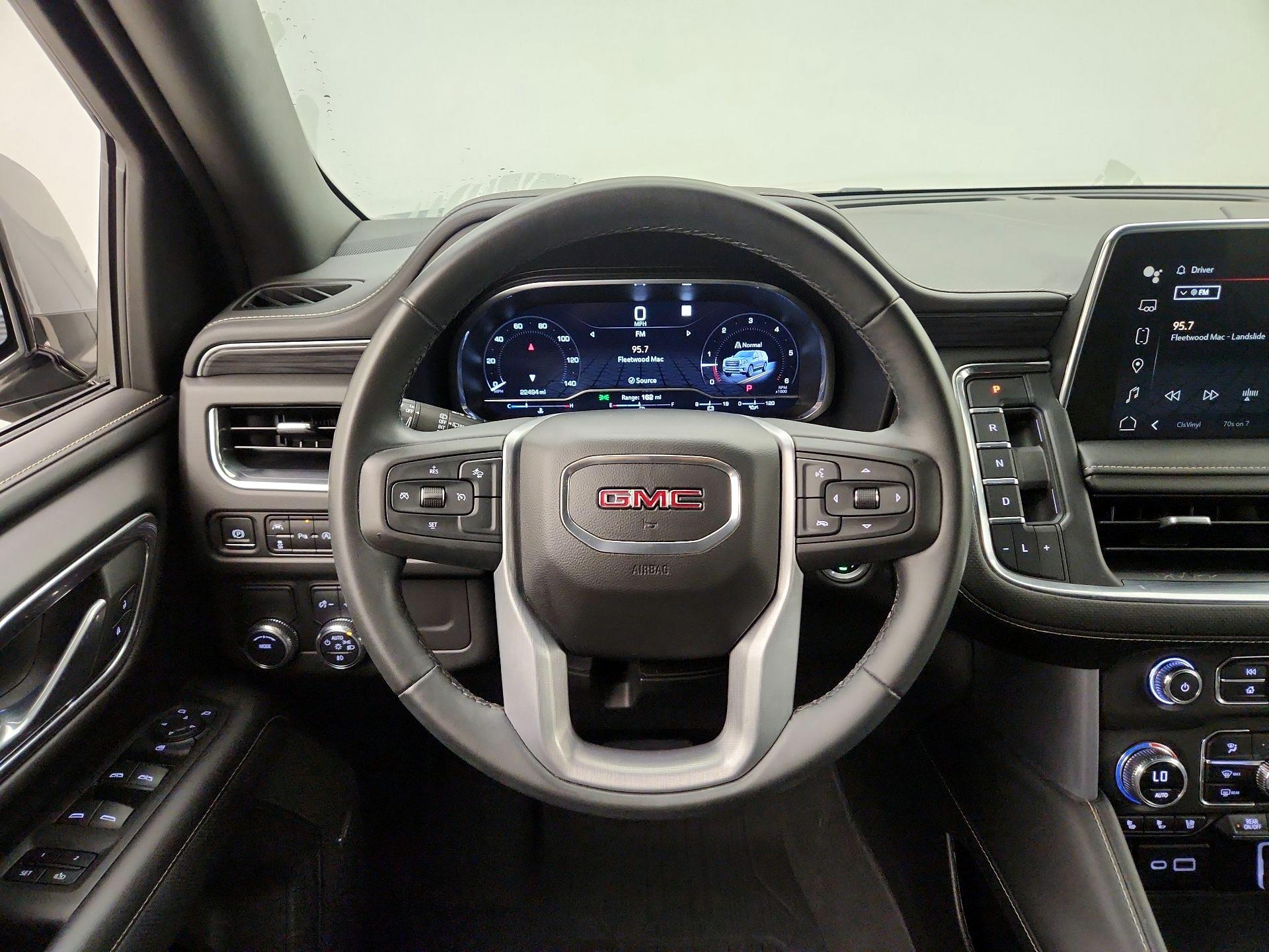 Thumbnail: 2023 GMC Yukon XL - 10