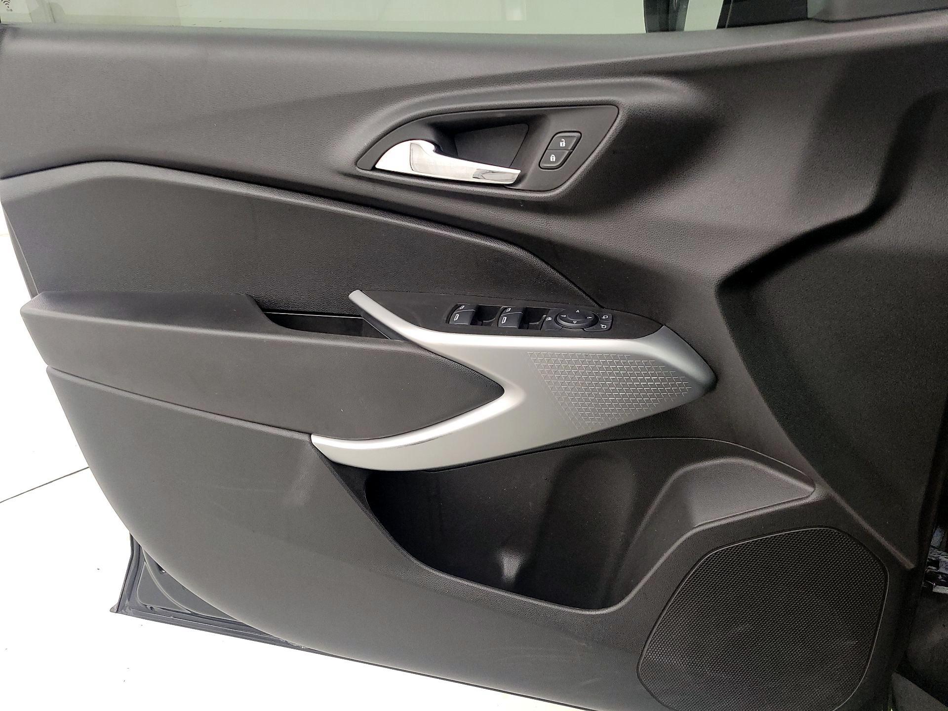 Thumbnail: 2024 Chevrolet Trax - 12