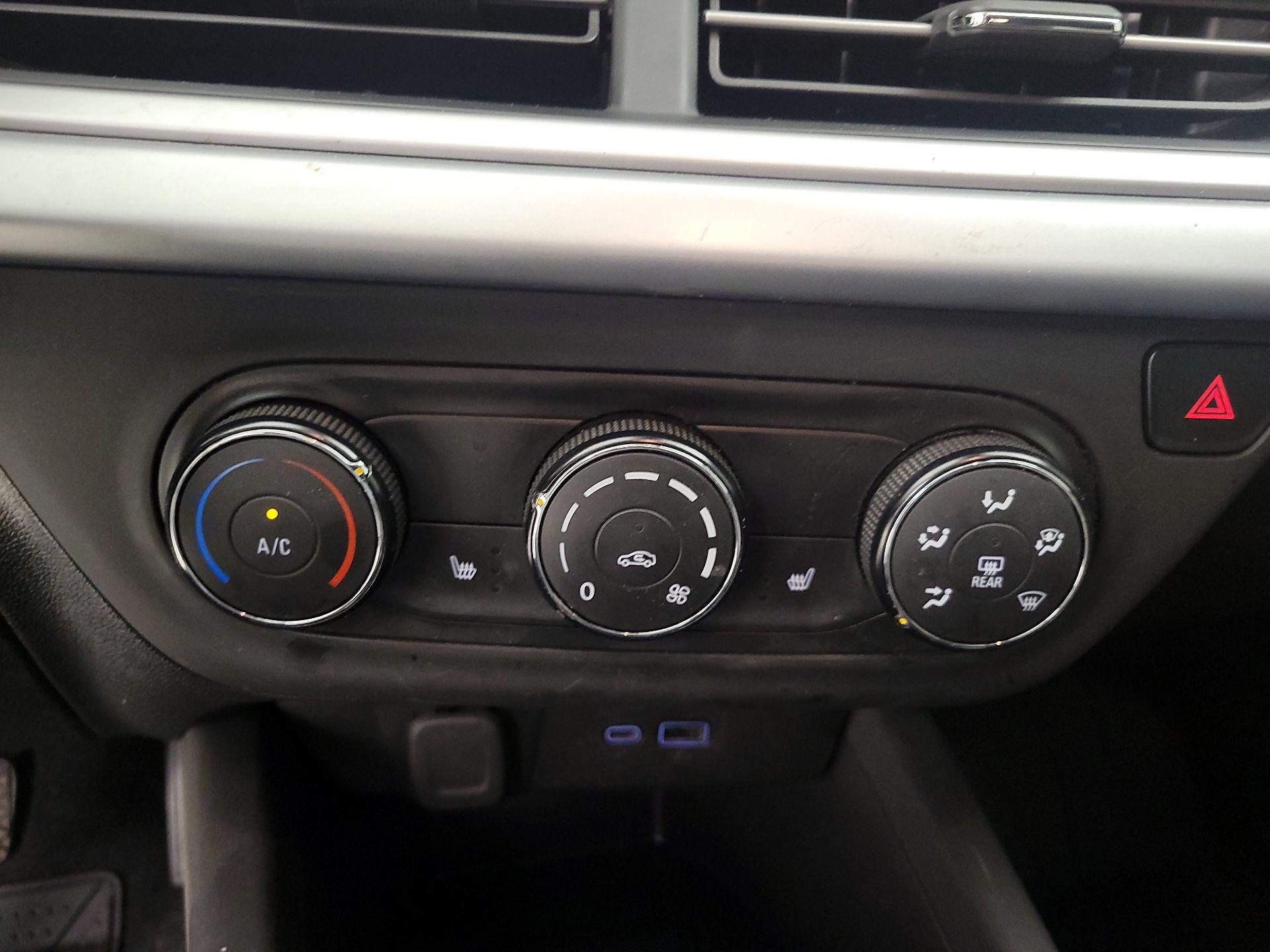 Thumbnail: 2024 Chevrolet Trax - 16