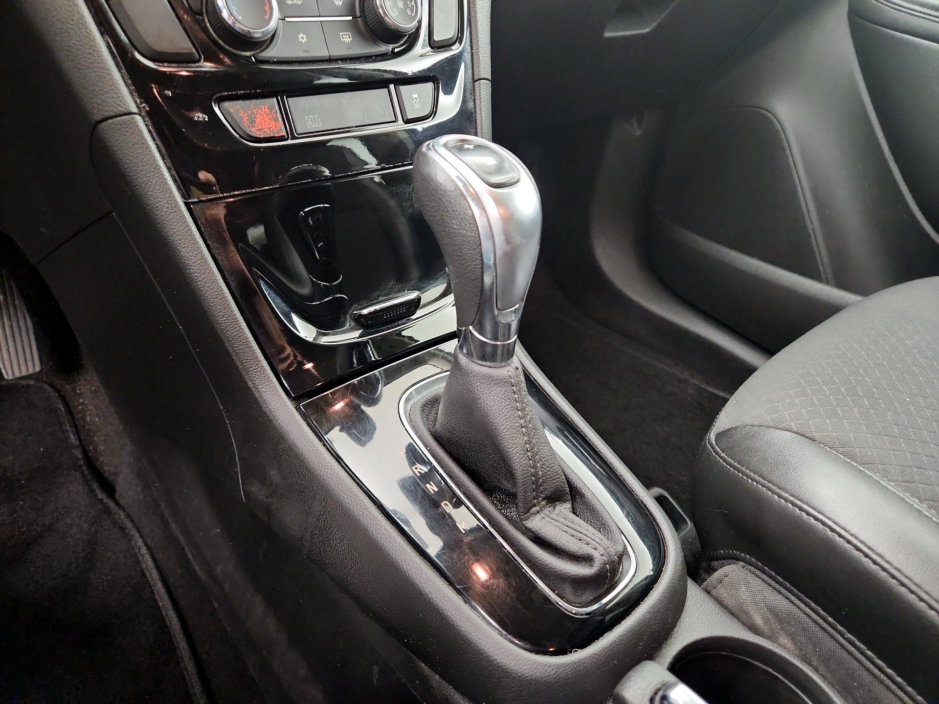 Thumbnail: 2019 Buick Encore - 15