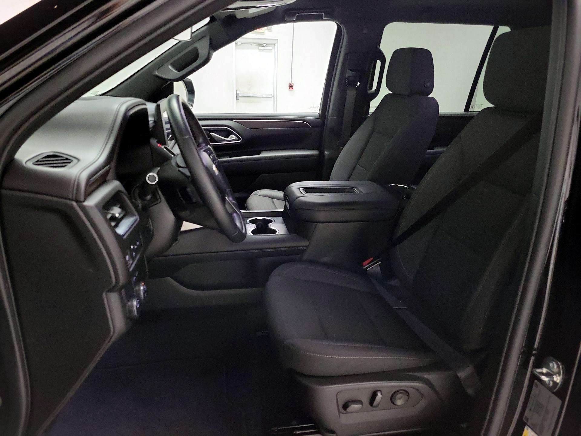 Thumbnail: 2023 Chevrolet Tahoe - 11