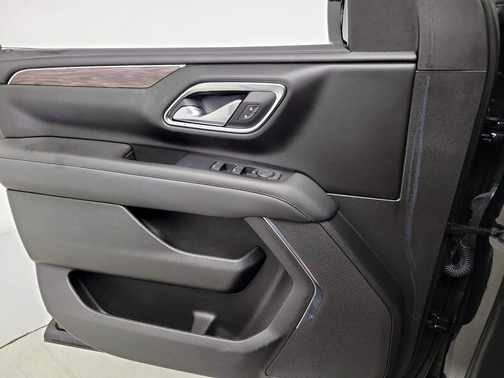 Thumbnail: 2023 Chevrolet Tahoe - 12