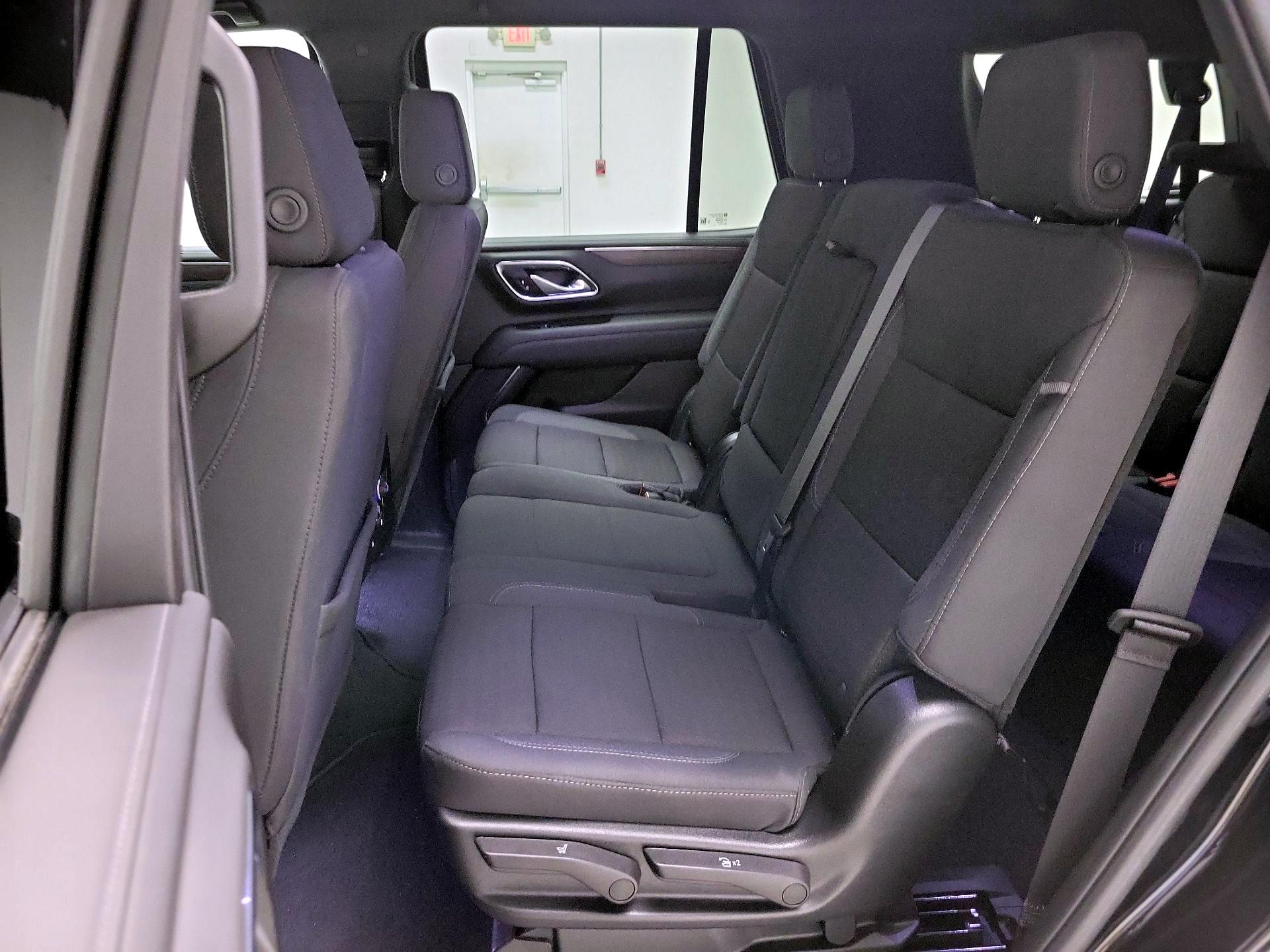 Thumbnail: 2023 Chevrolet Tahoe - 20