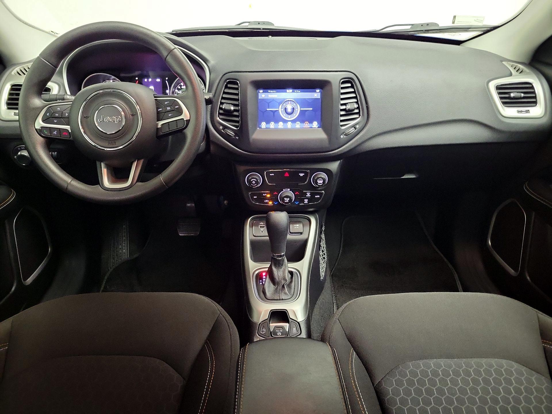 Thumbnail: 2021 Jeep Compass - 9