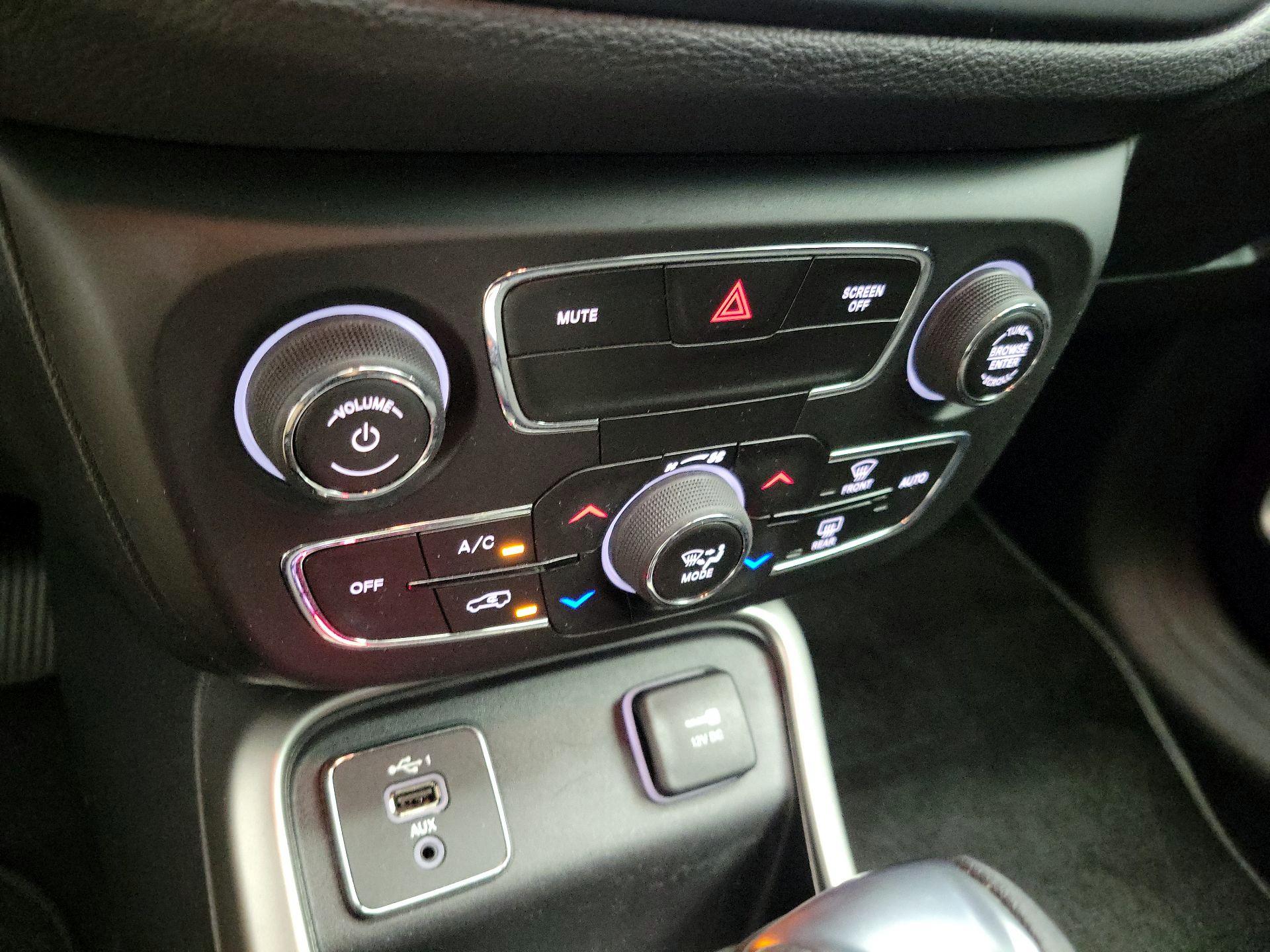 Thumbnail: 2021 Jeep Compass - 17