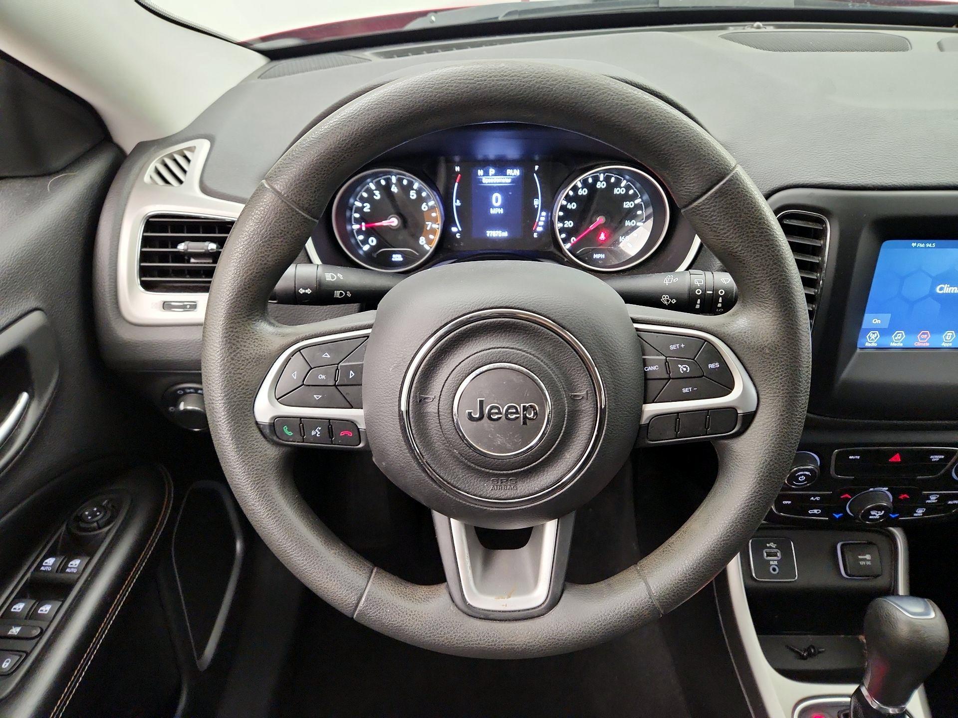 Thumbnail: 2020 Jeep Compass - 10