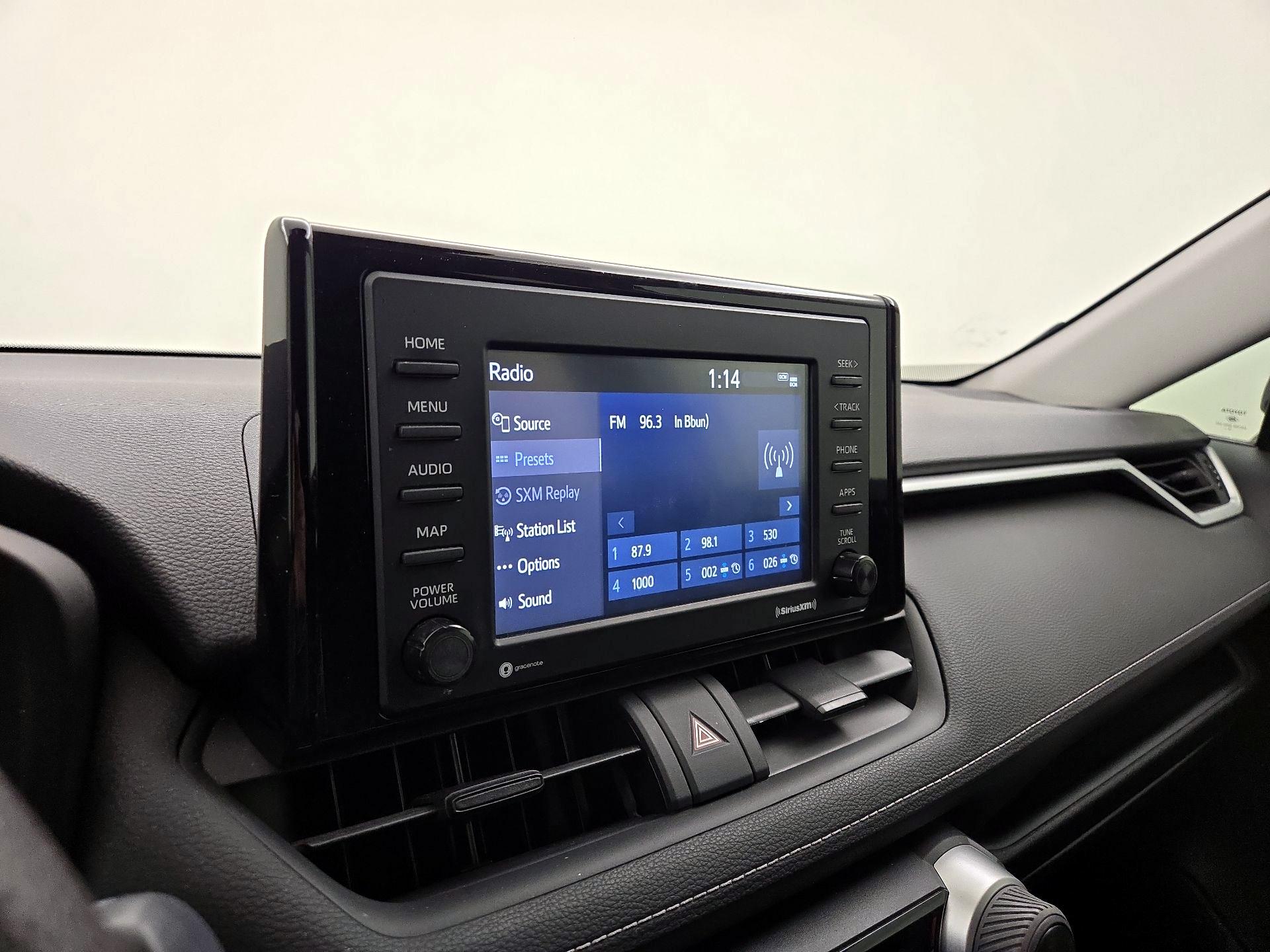 Thumbnail: 2020 Toyota RAV4 - 15