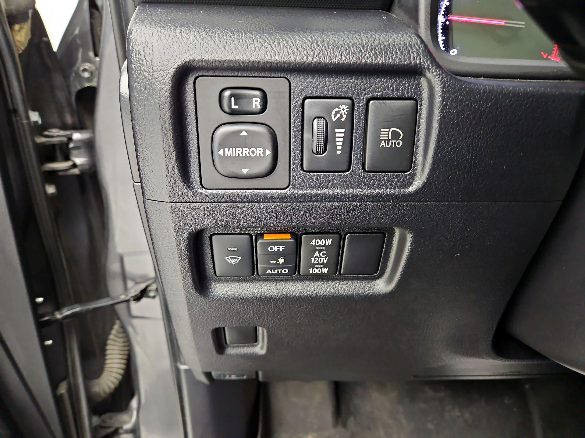 Thumbnail: 2020 Toyota 4Runner - 13