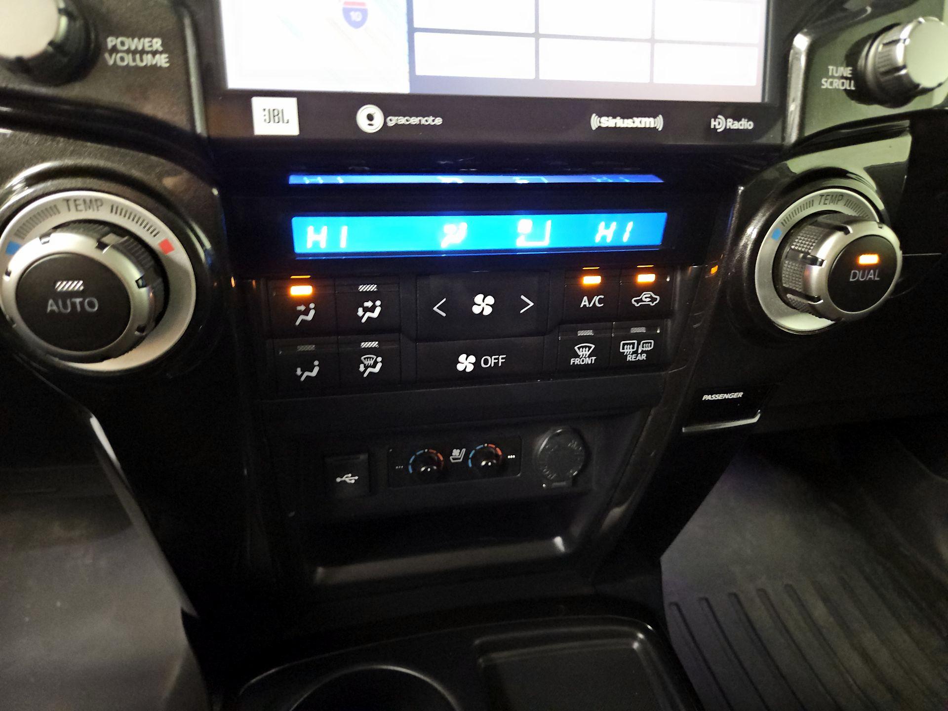 Thumbnail: 2020 Toyota 4Runner - 17