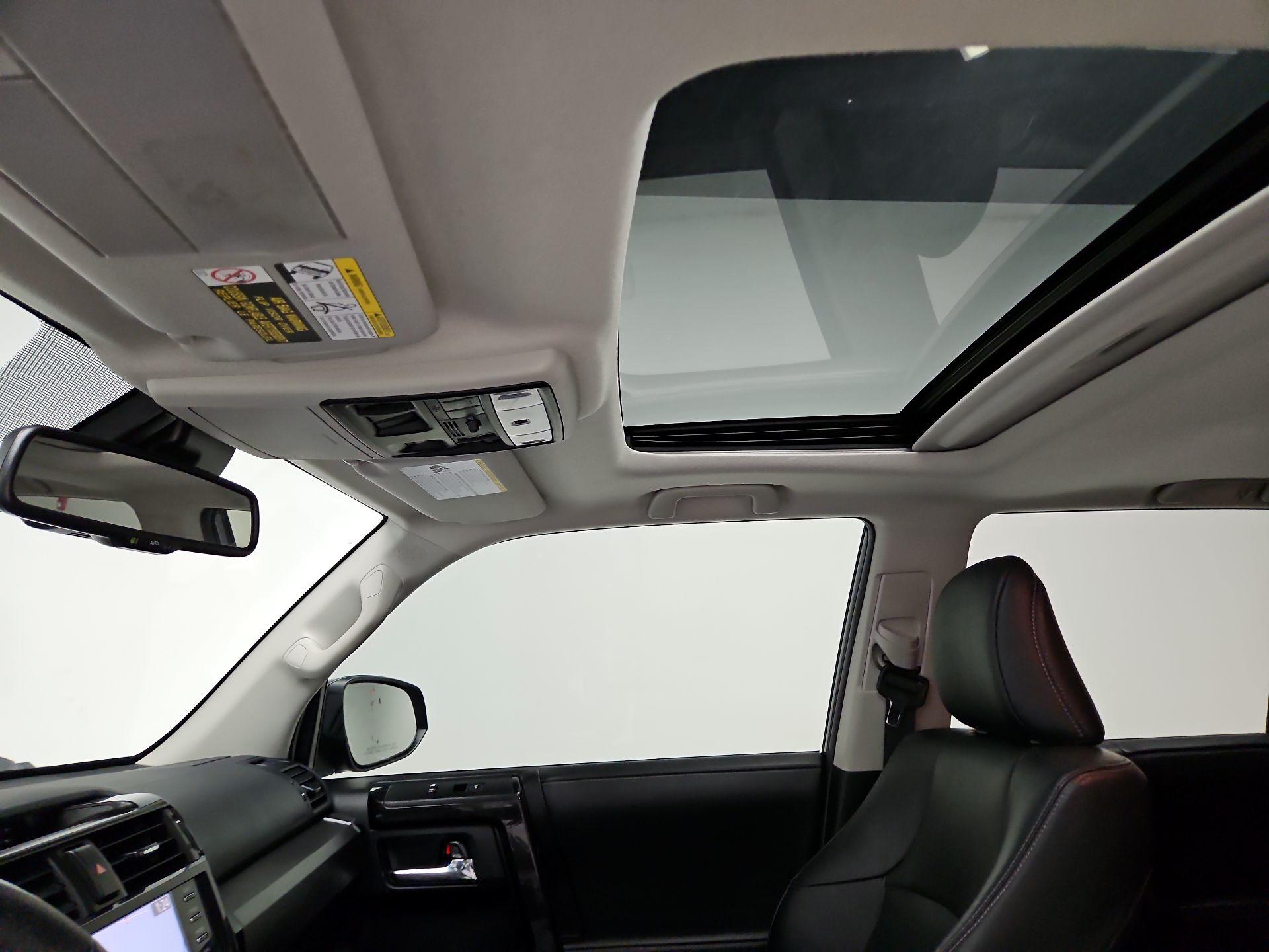 Thumbnail: 2020 Toyota 4Runner - 19