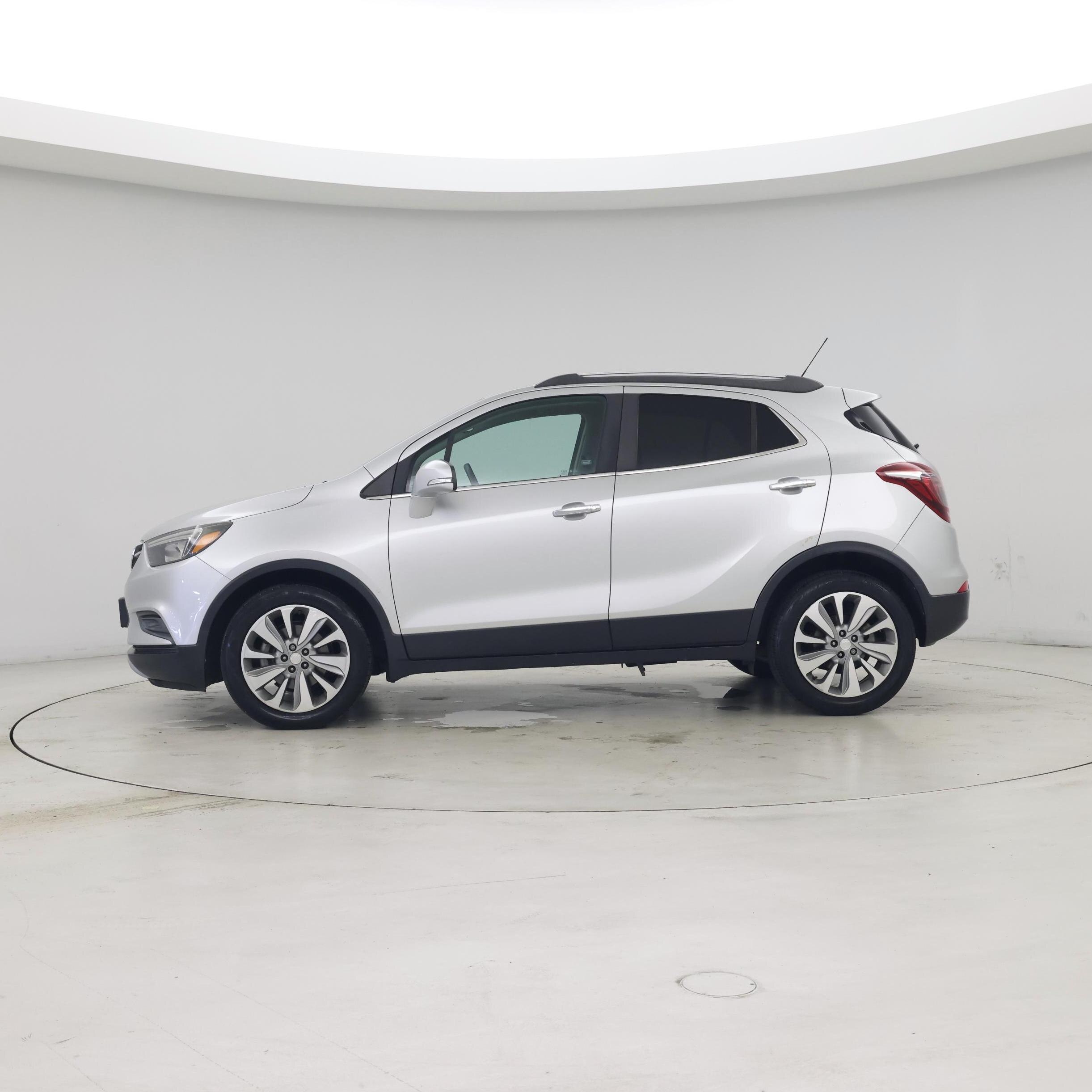 Thumbnail: 2018 Buick Encore - 3