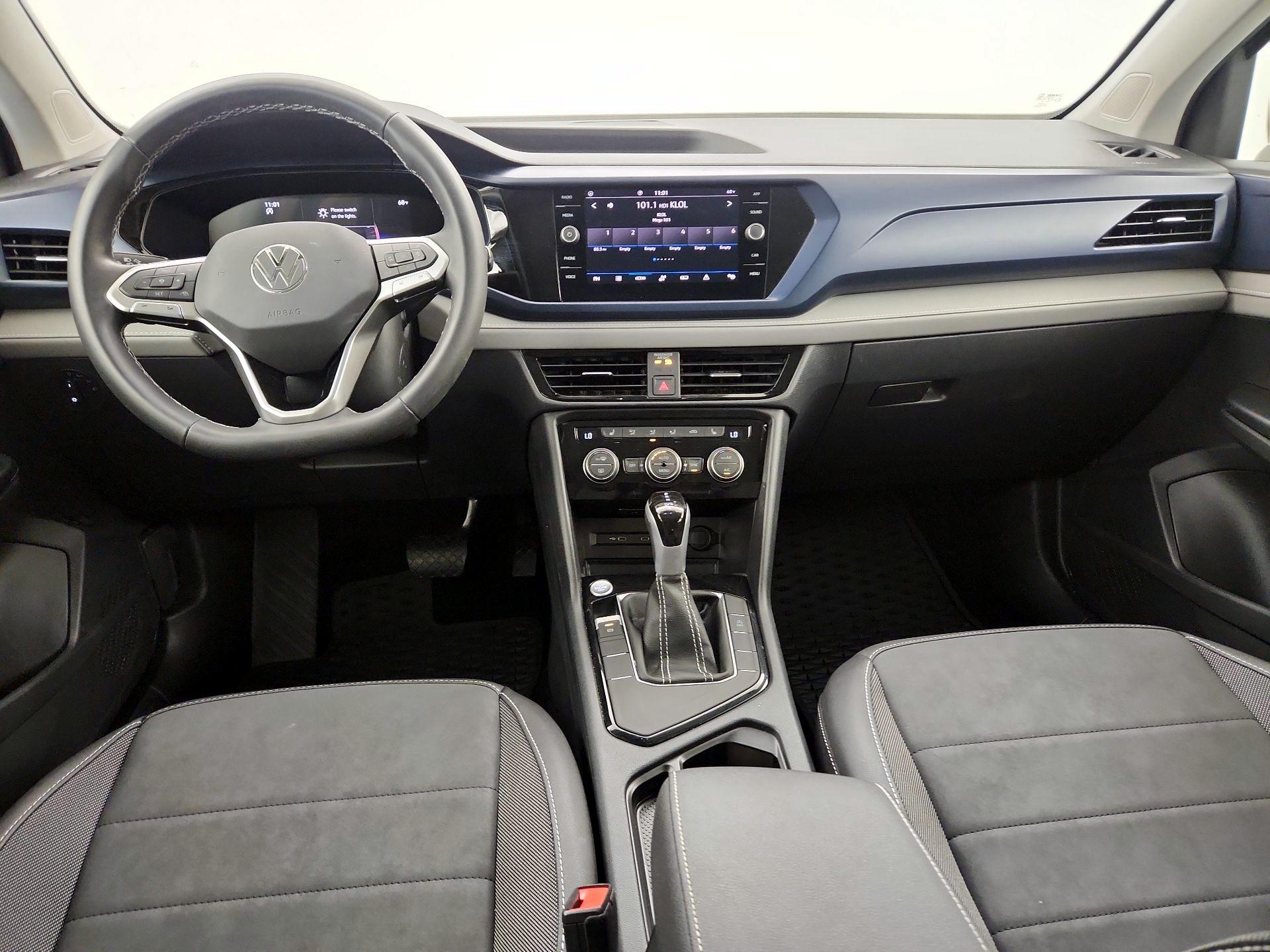 Thumbnail: 2024 Volkswagen Taos - 9